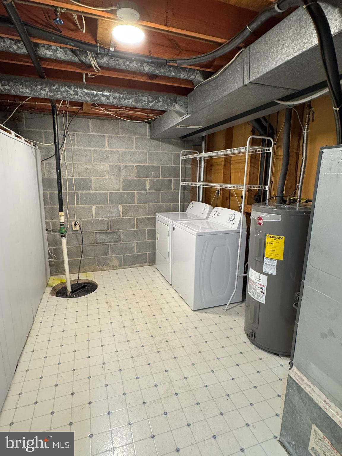 HILLCREST ORCHARDS - Residential Lease