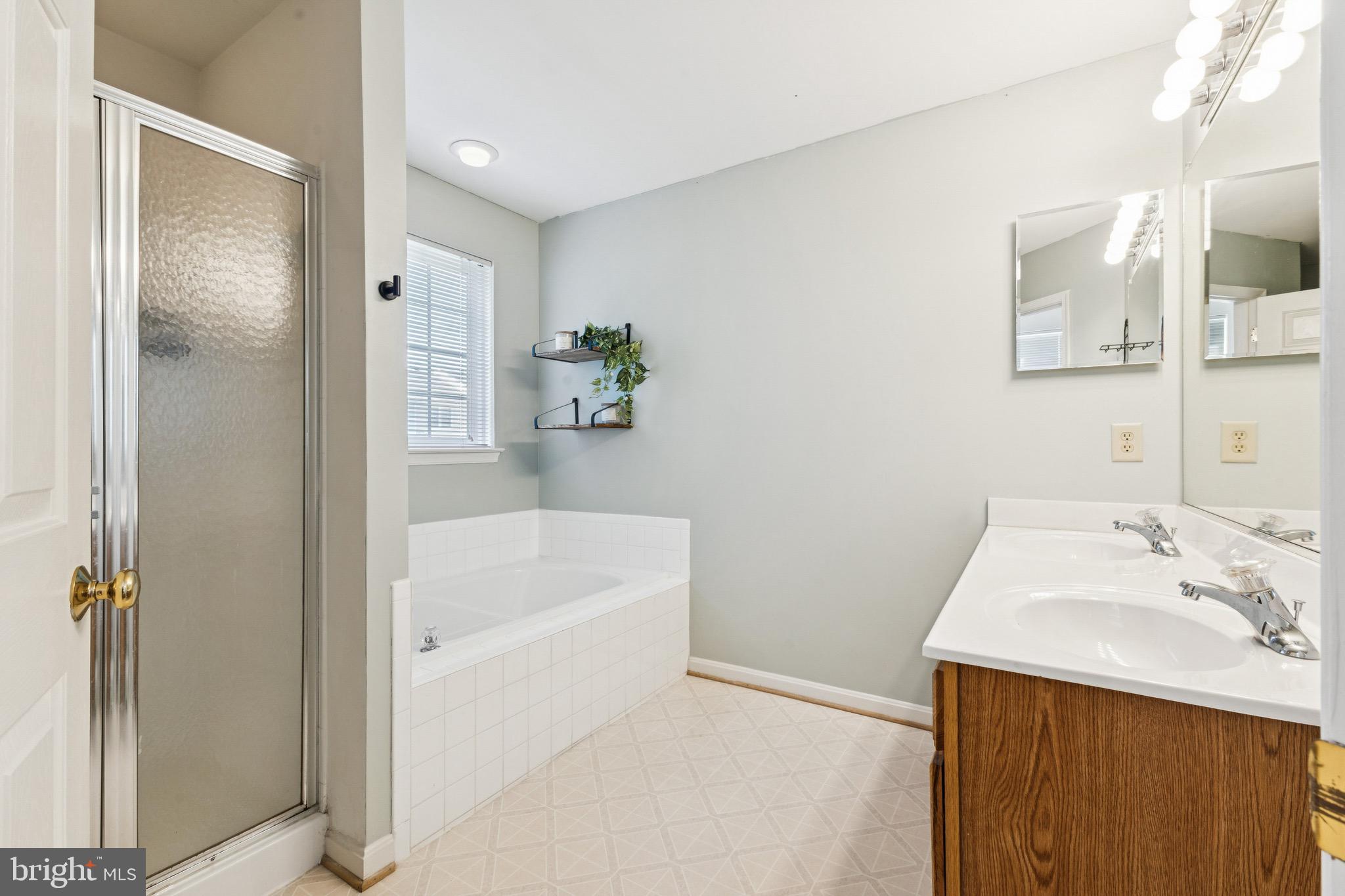 SALEM FIELDS - Residential