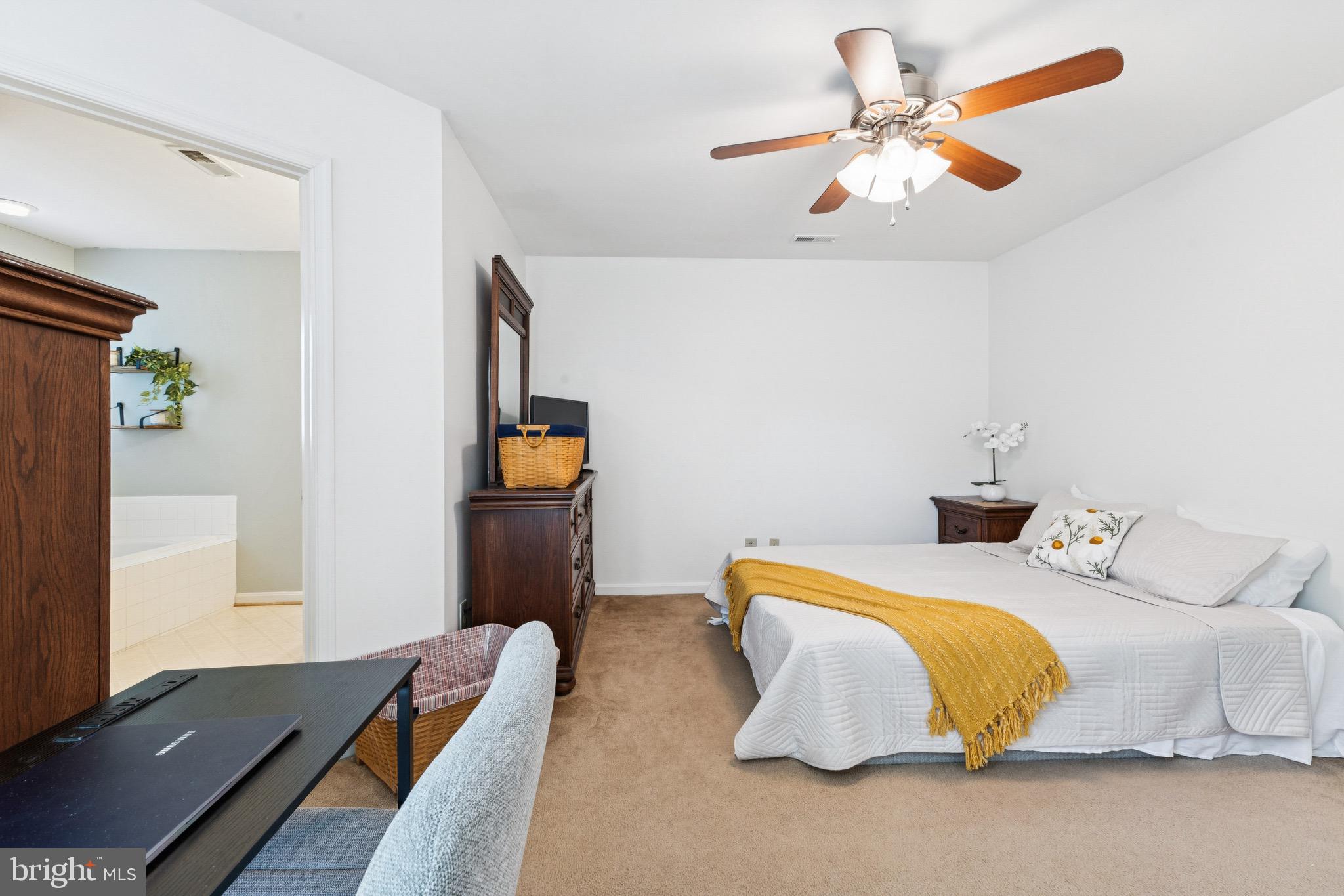 SALEM FIELDS - Residential