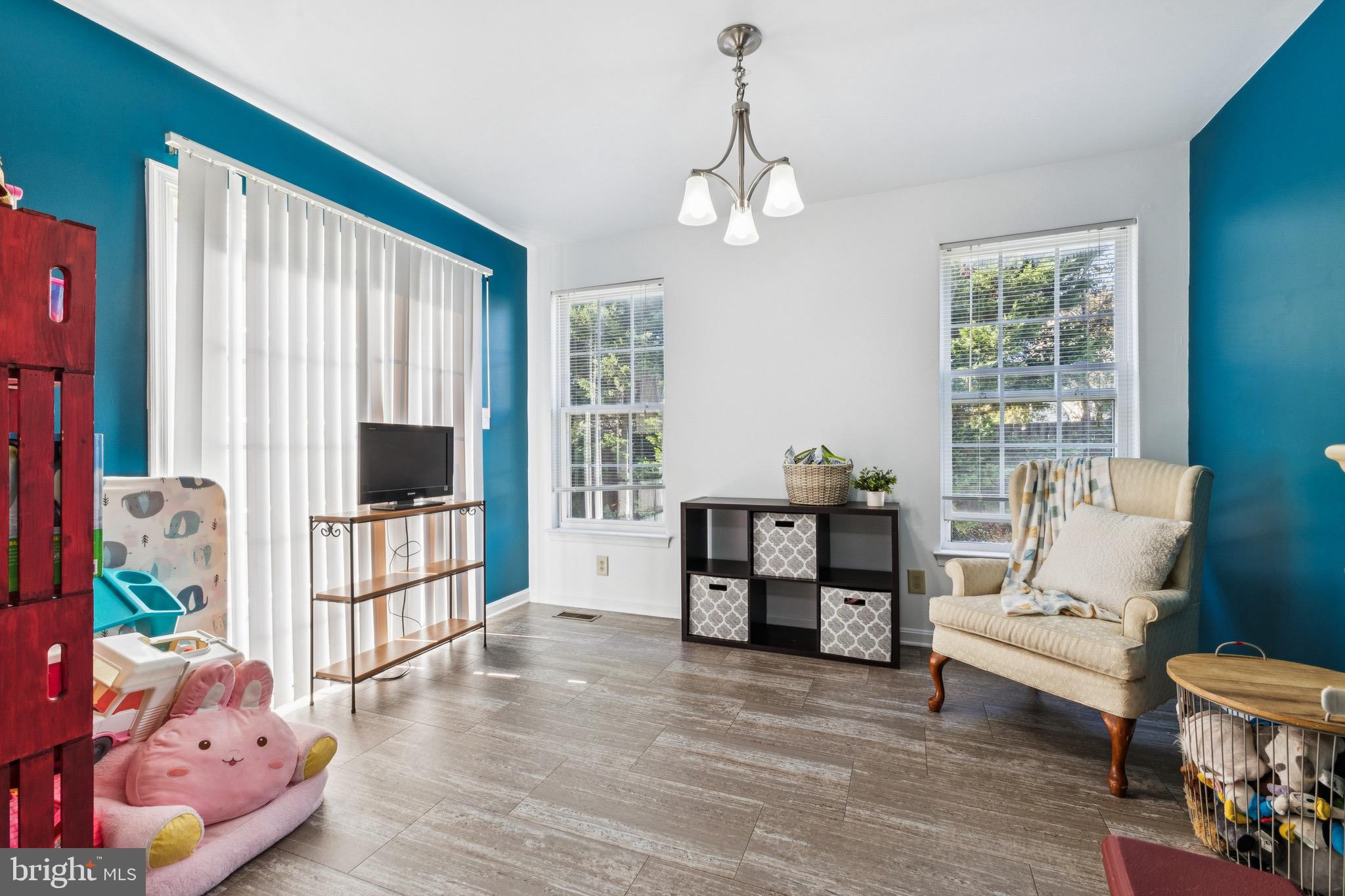 SALEM FIELDS - Residential