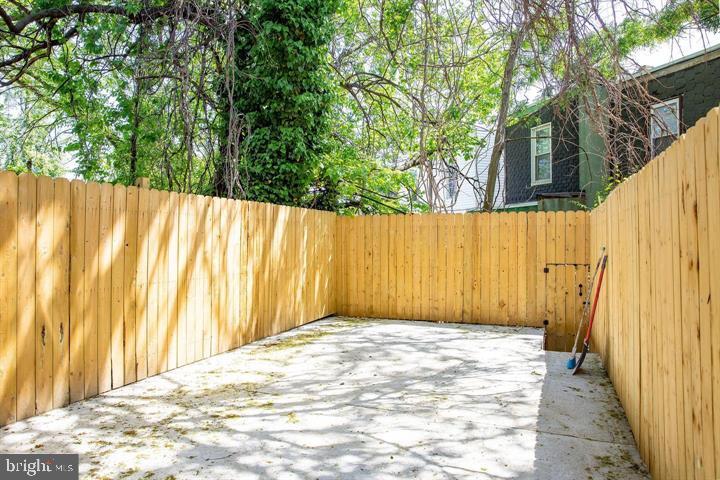 PHILADELPHIA (NORTH) - Residential Income