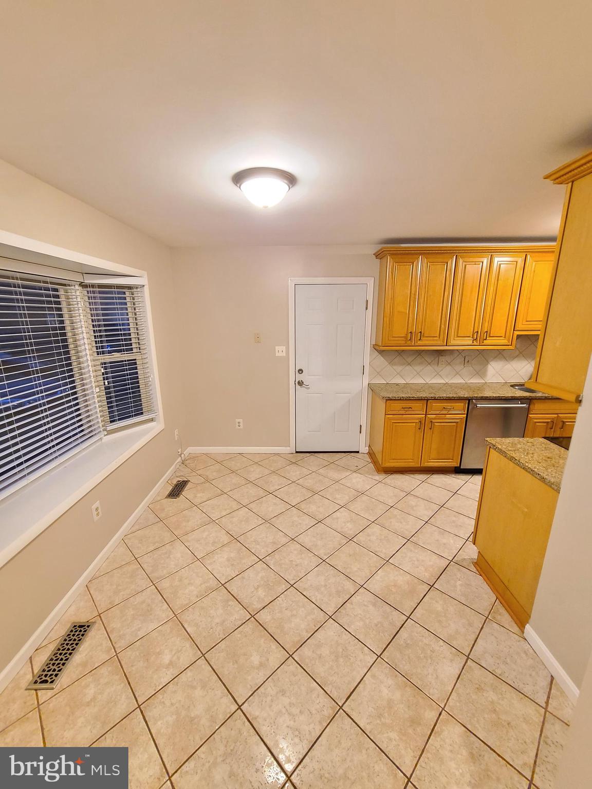 HUNGERFORD - Residential Lease