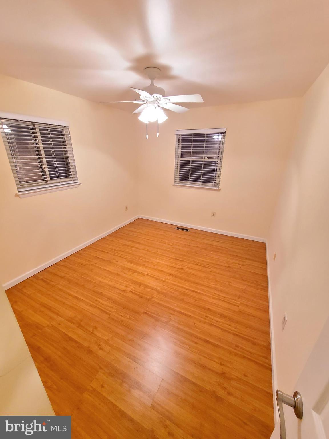 HUNGERFORD - Residential Lease