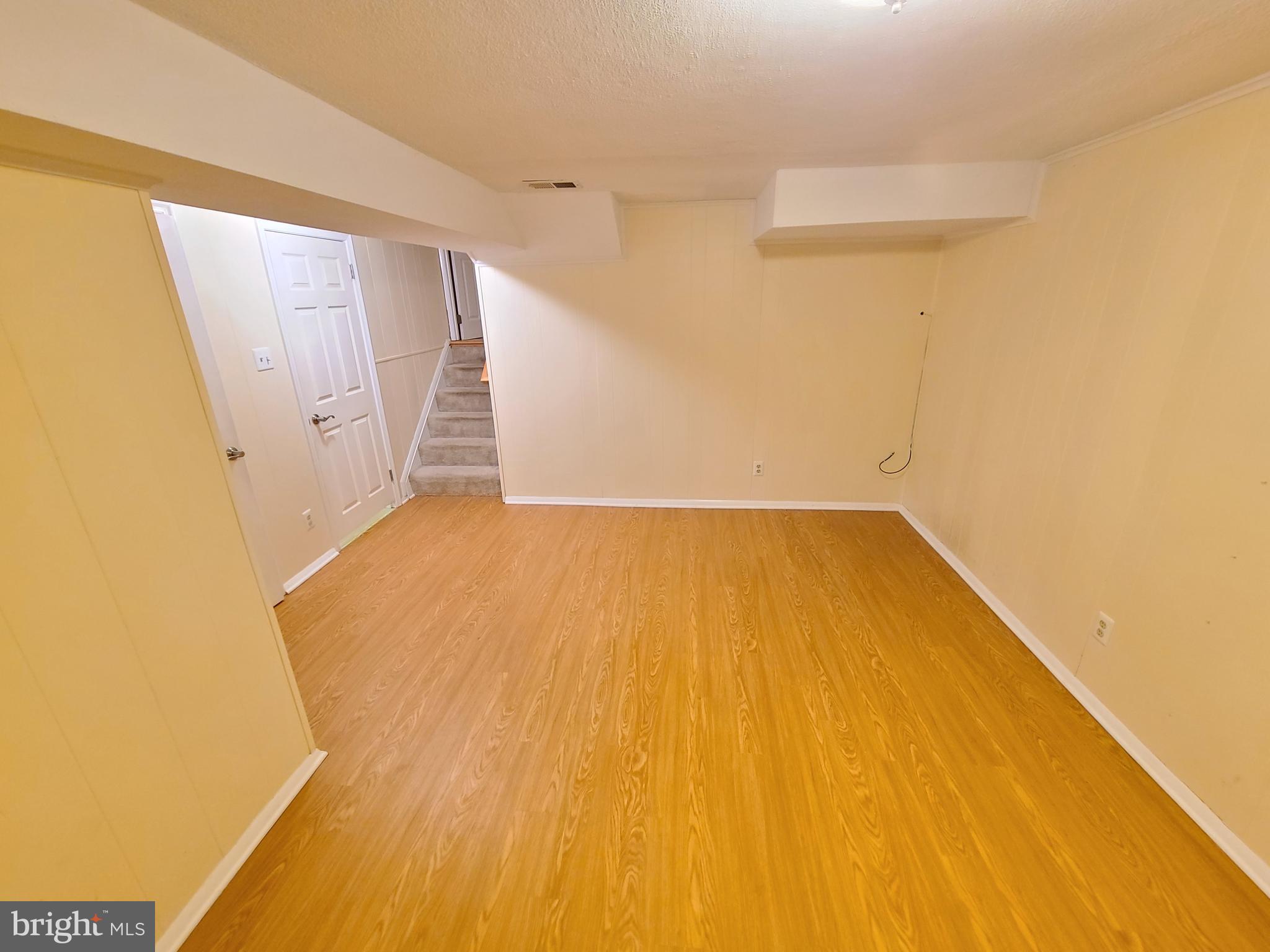 HUNGERFORD - Residential Lease