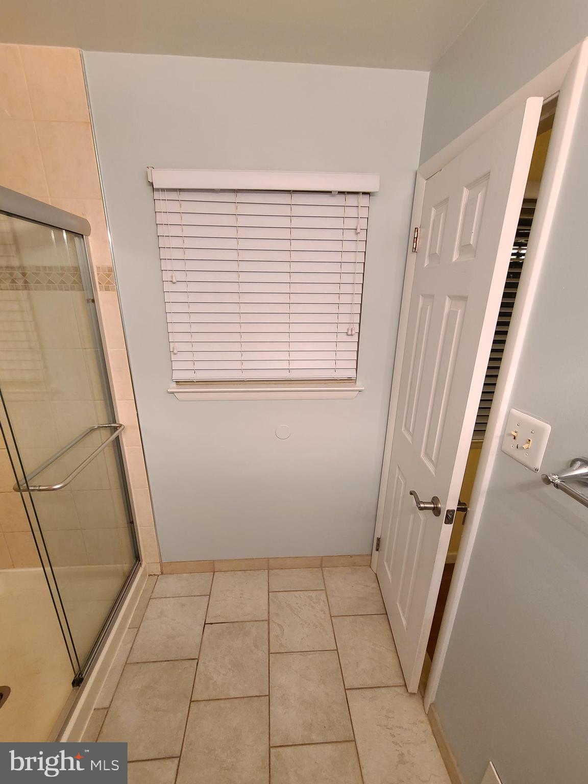 HUNGERFORD - Residential Lease