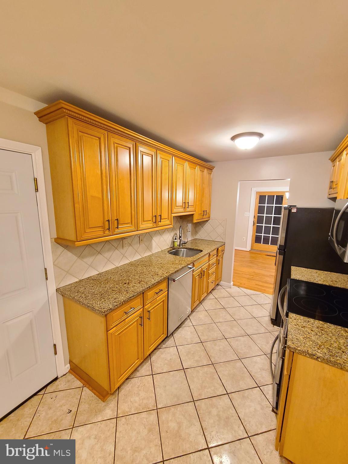 HUNGERFORD - Residential Lease