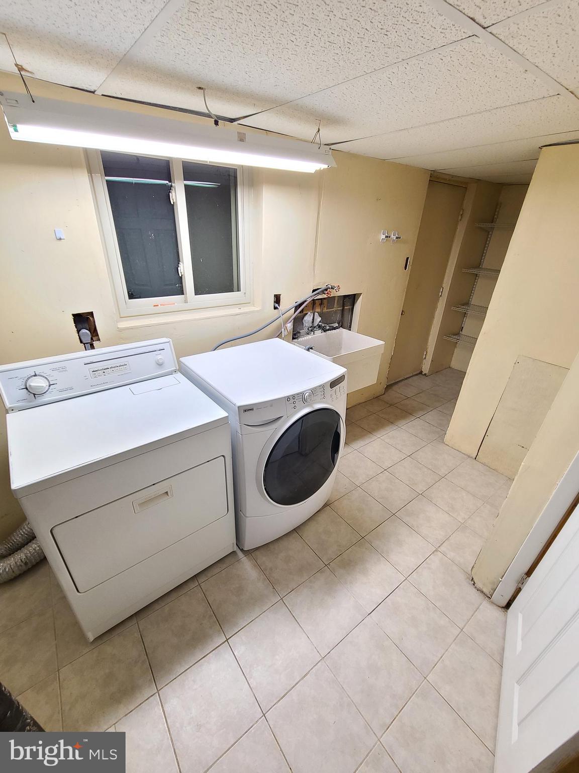 HUNGERFORD - Residential Lease