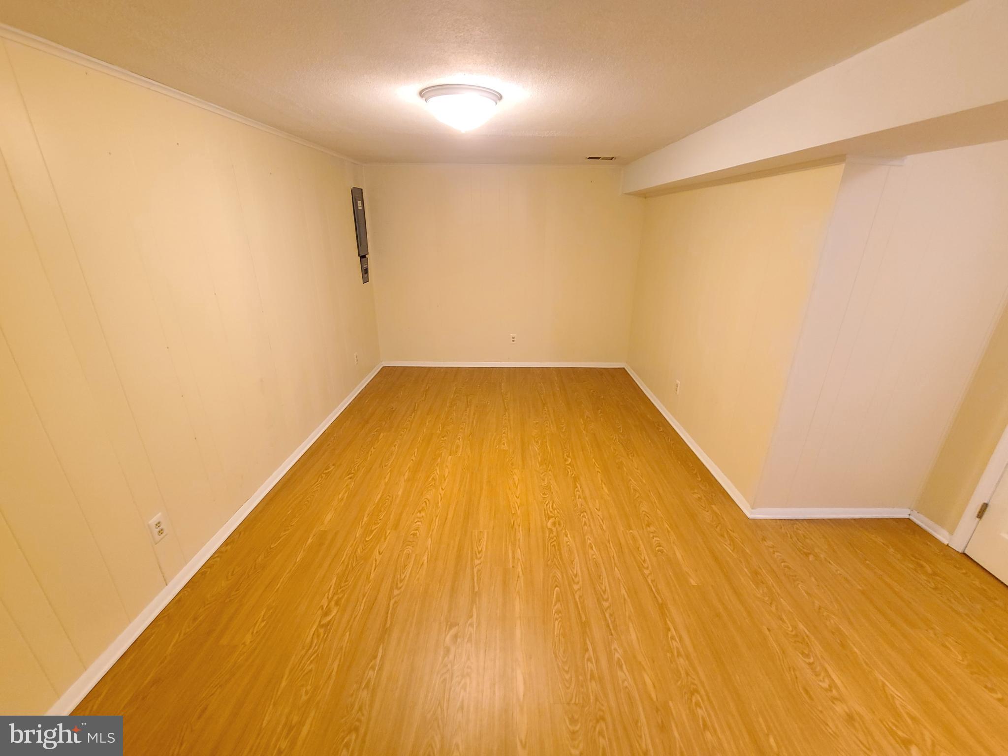 HUNGERFORD - Residential Lease