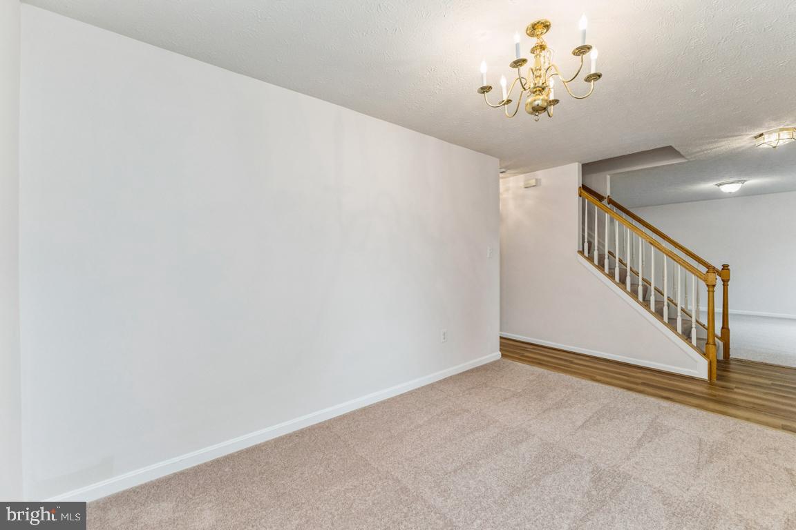 ROLLING MEADOWS - Residential