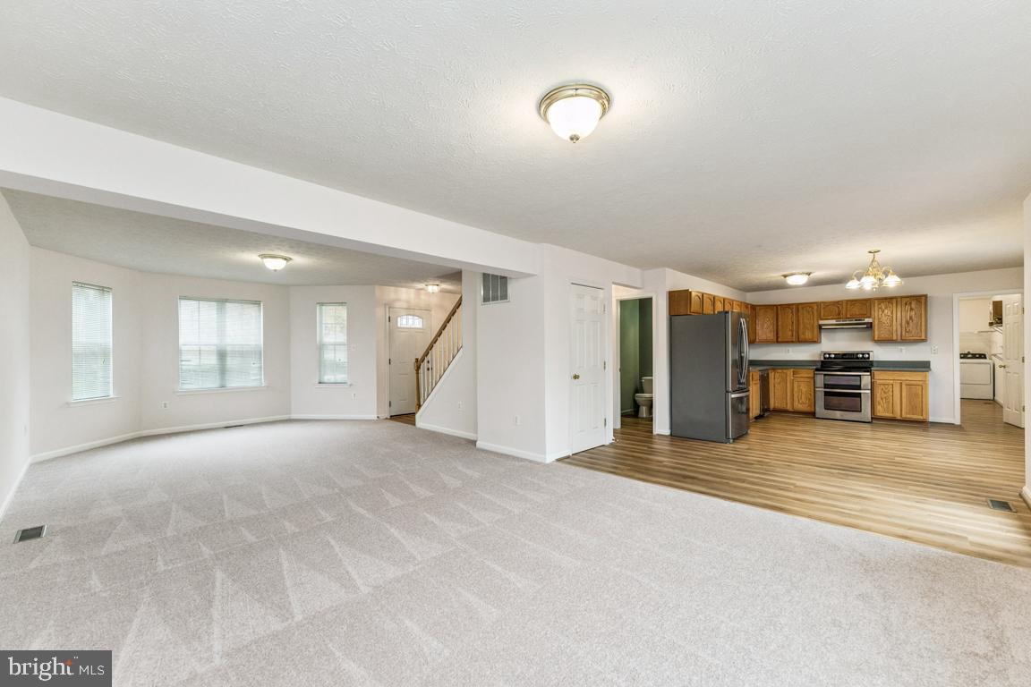 ROLLING MEADOWS - Residential