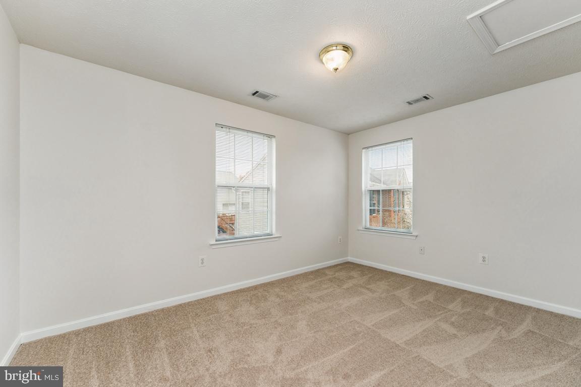 ROLLING MEADOWS - Residential