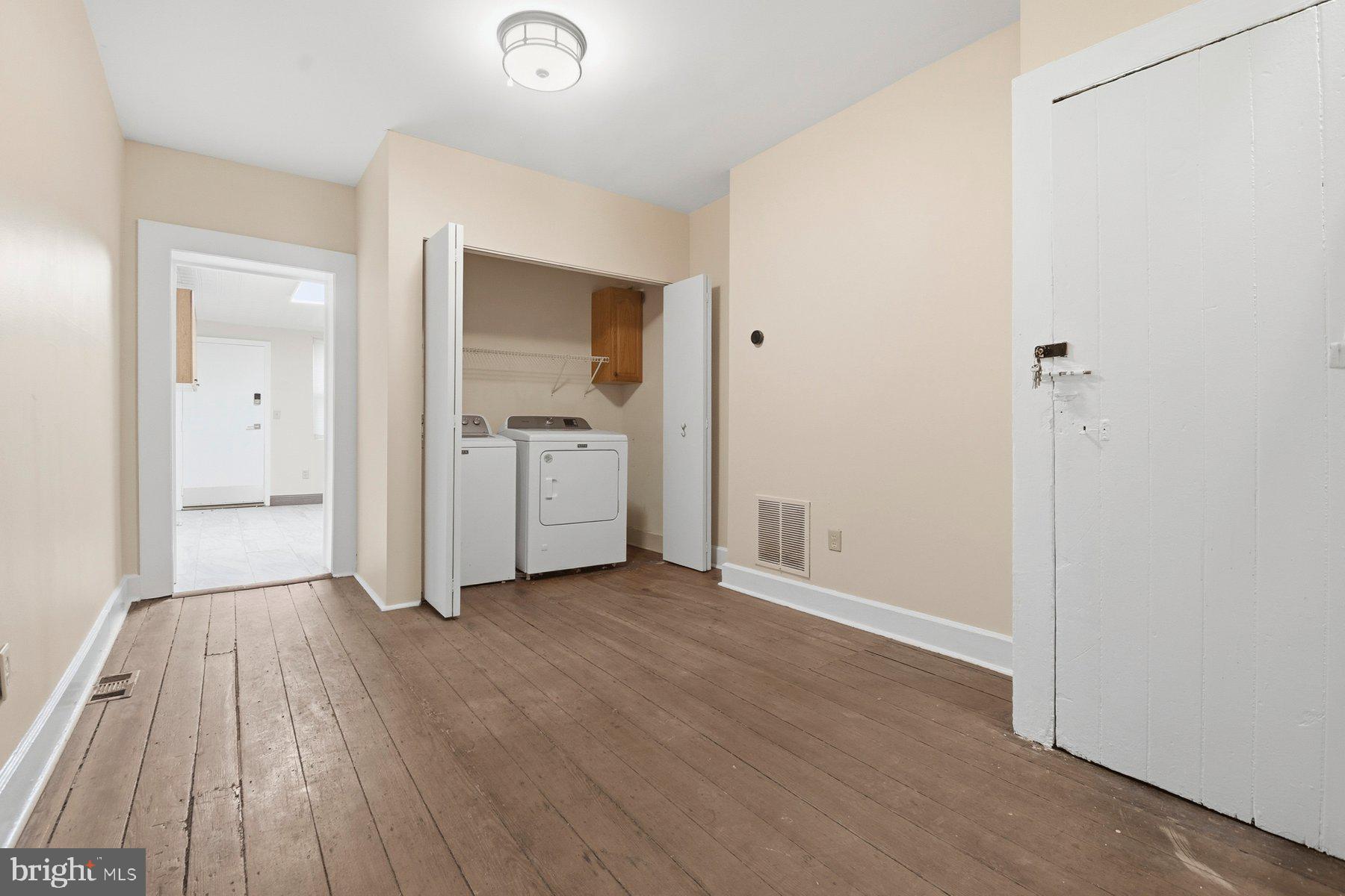 229 S FREMONT AVENUE