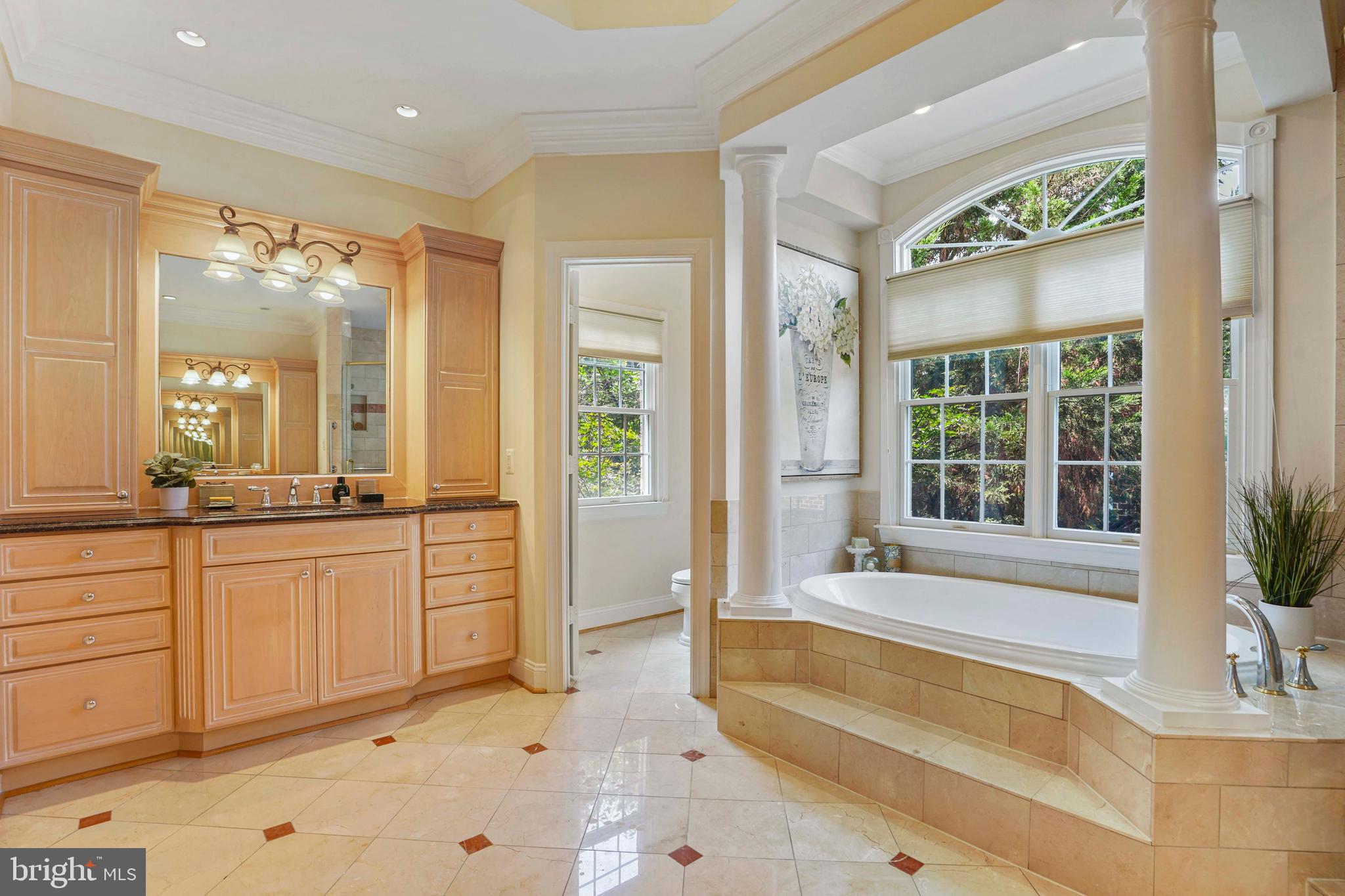 TARA MANOR - Residential