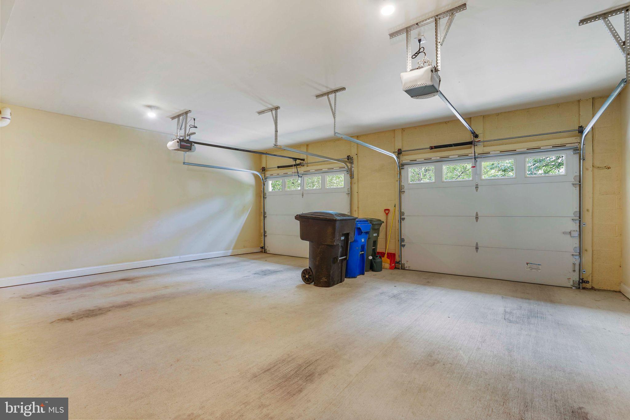 TARA MANOR - Residential