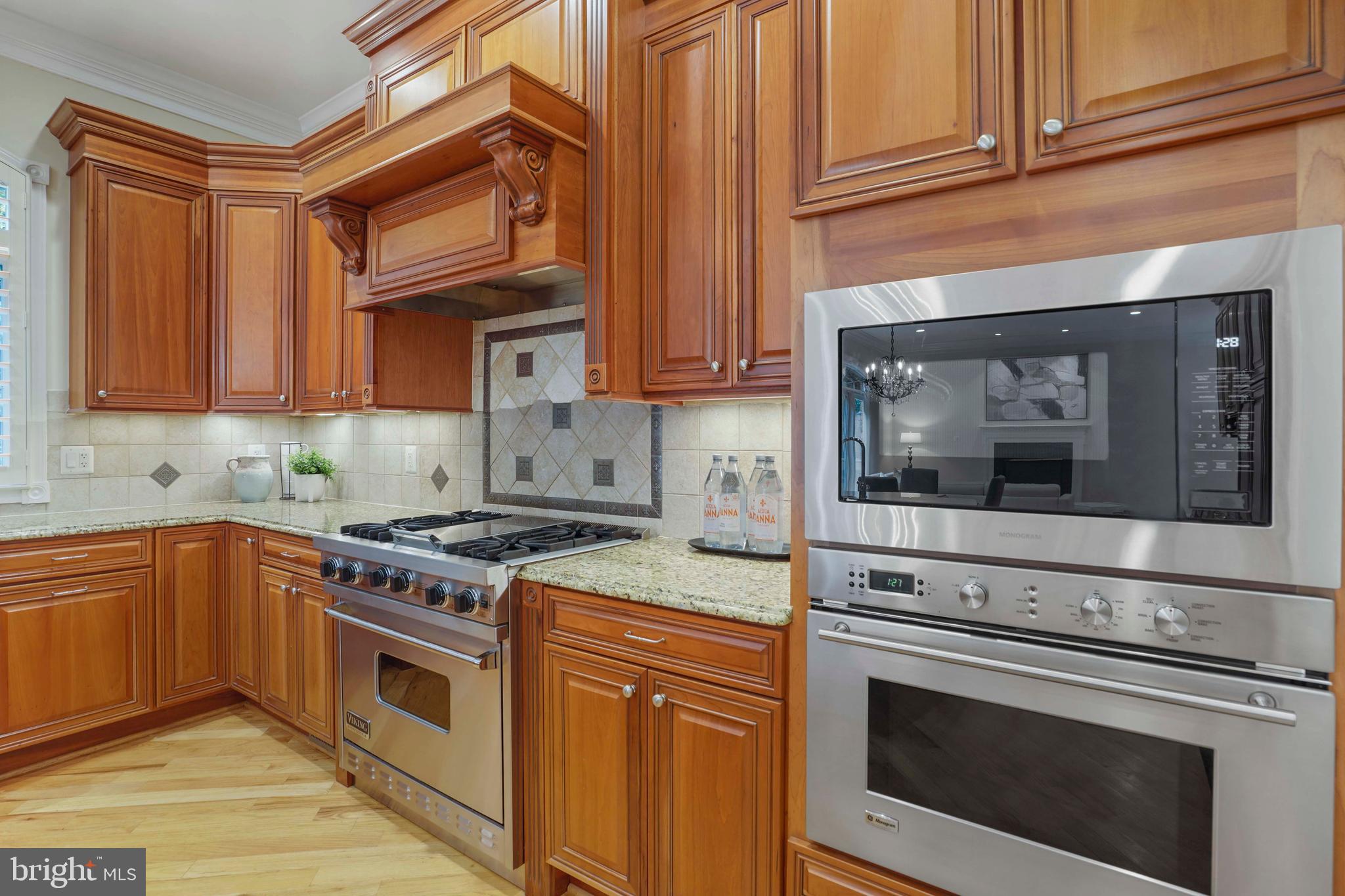 TARA MANOR - Residential