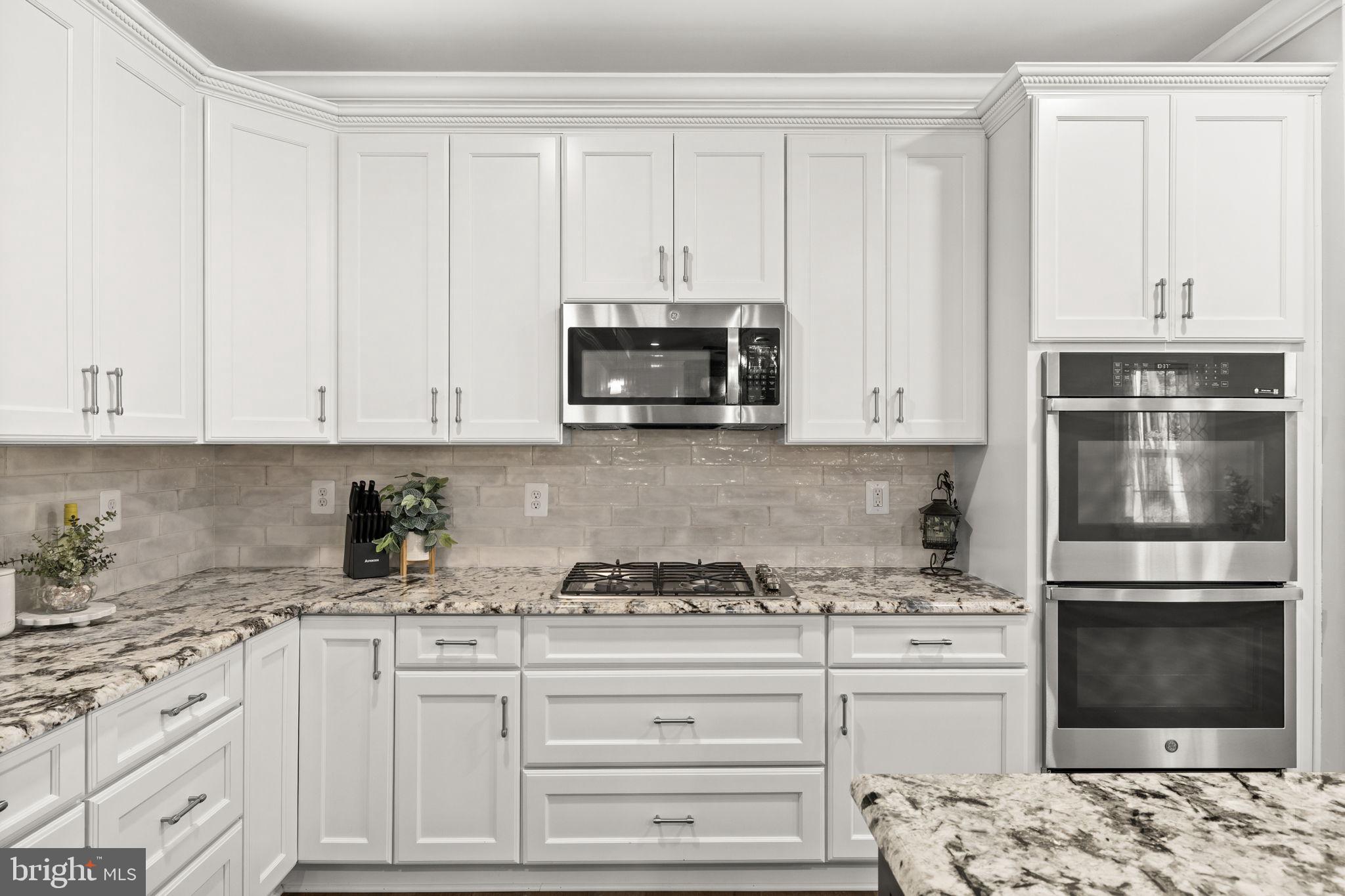 OAKWOOD ESTATES - Residential