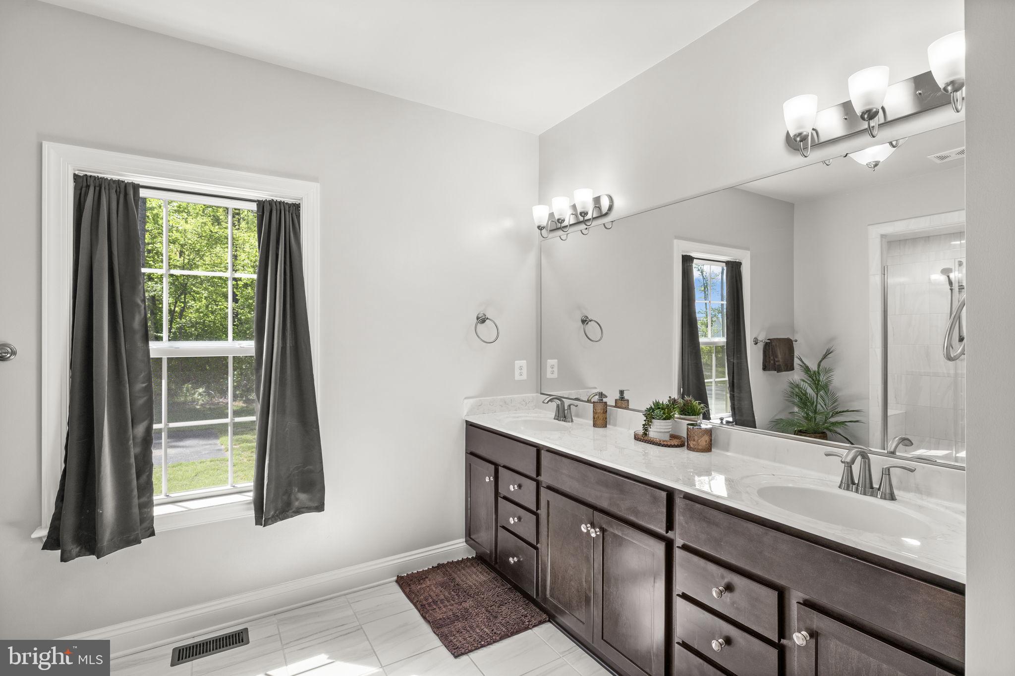 OAKWOOD ESTATES - Residential