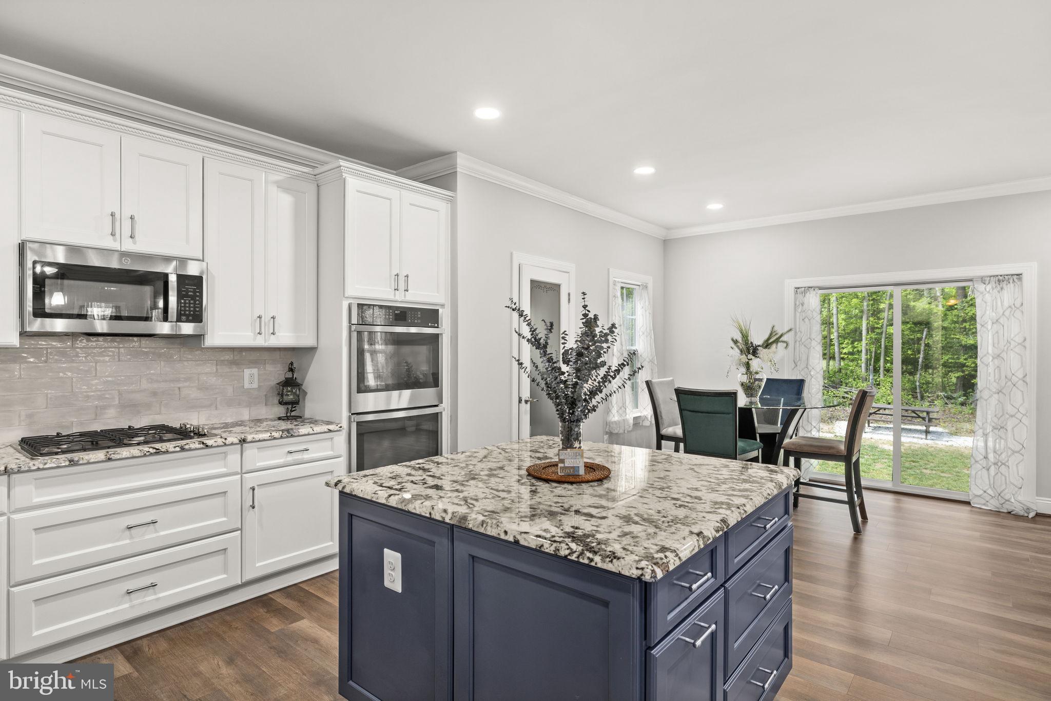 OAKWOOD ESTATES - Residential