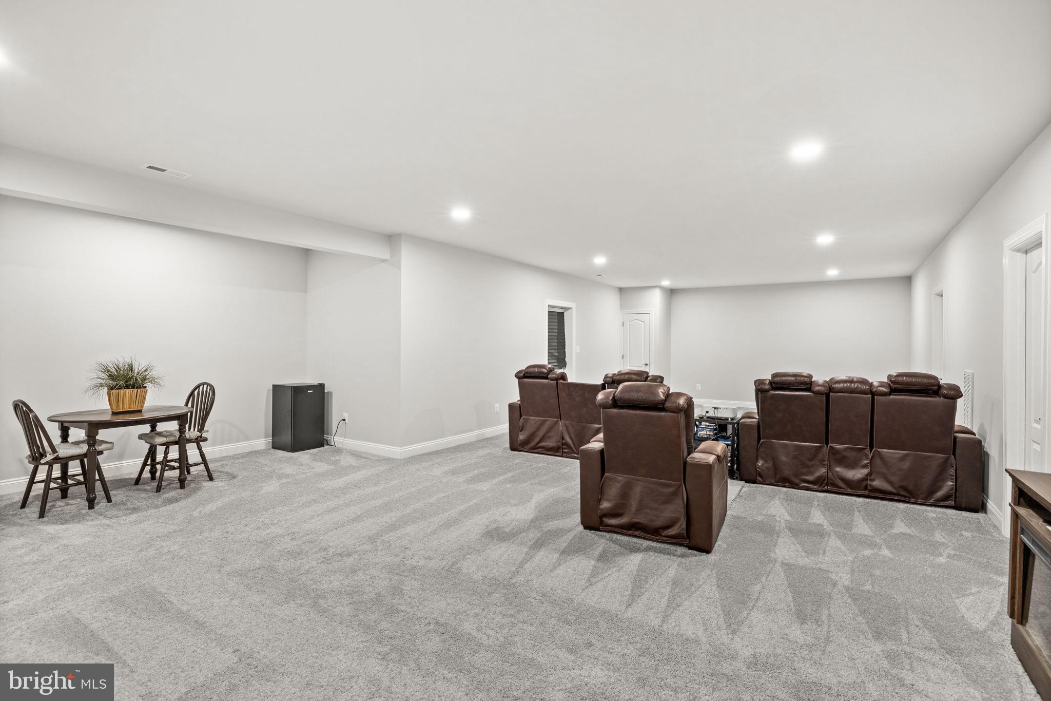 OAKWOOD ESTATES - Residential