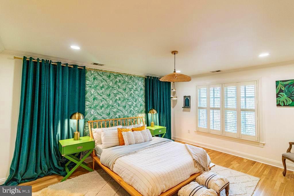 LAKE MANASSAS - Residential