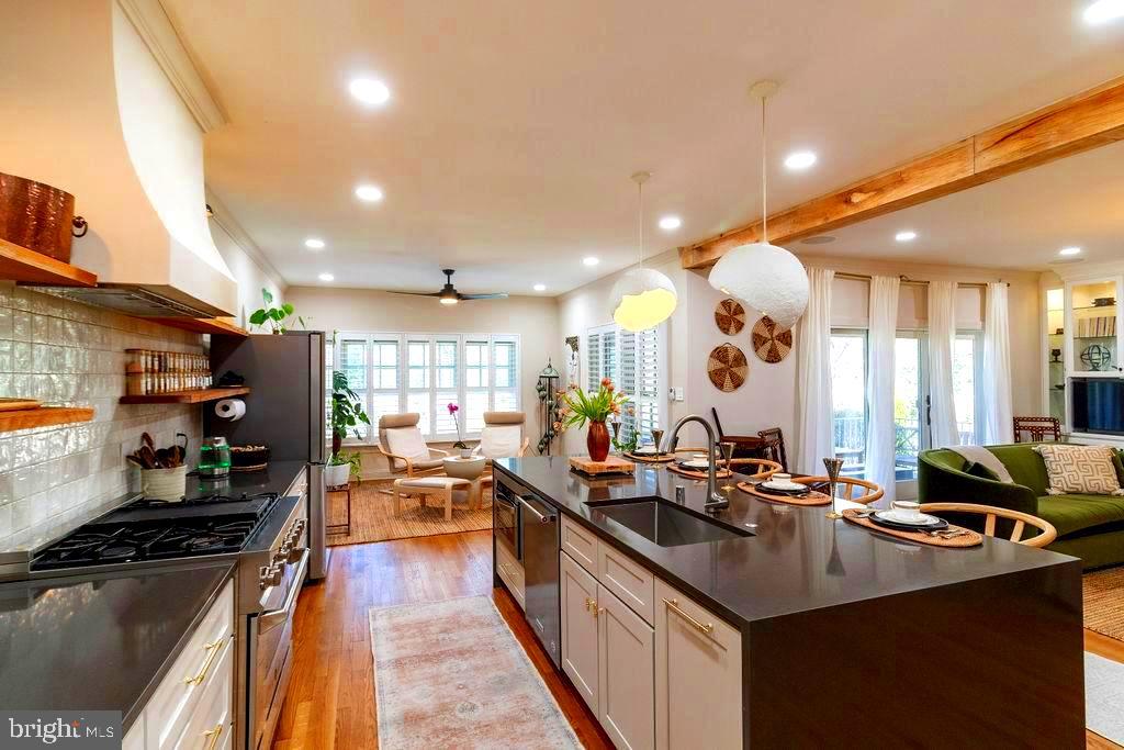 LAKE MANASSAS - Residential