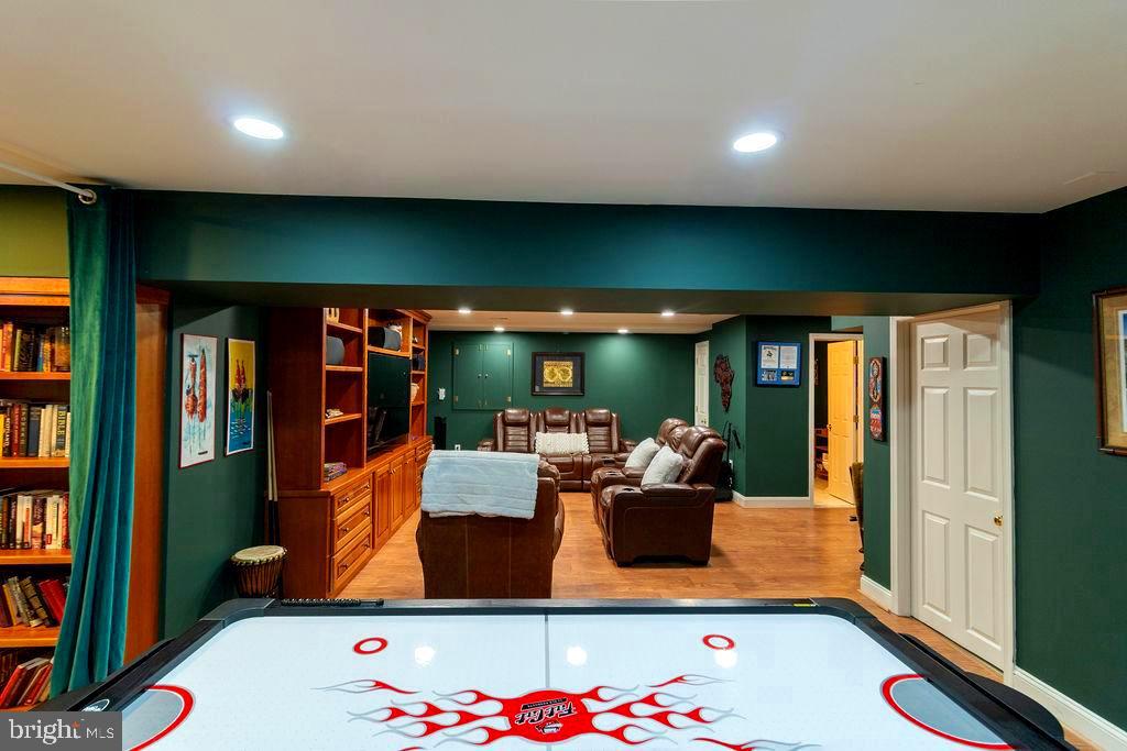 LAKE MANASSAS - Residential