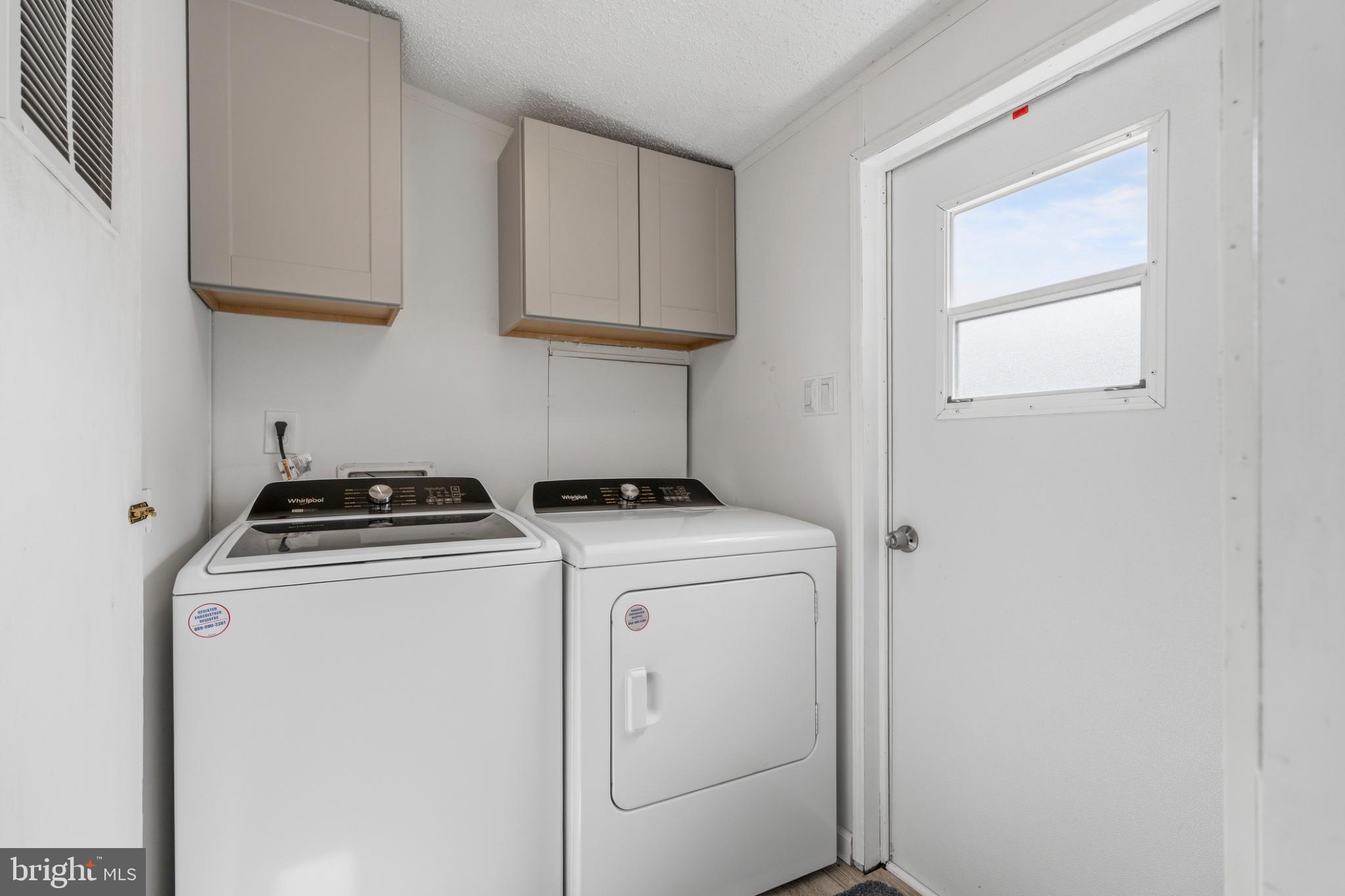 BUSH RIVER MANOR - Residential