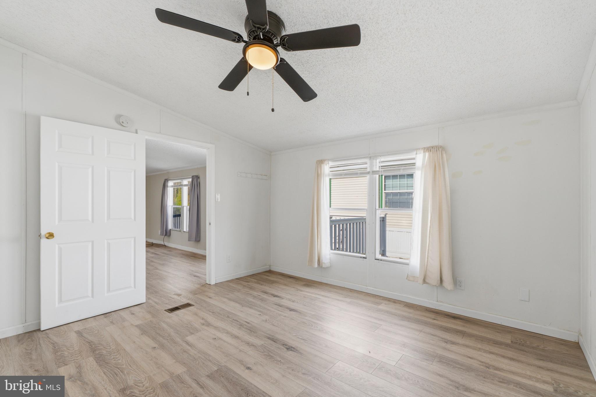 BUSH RIVER MANOR - Residential