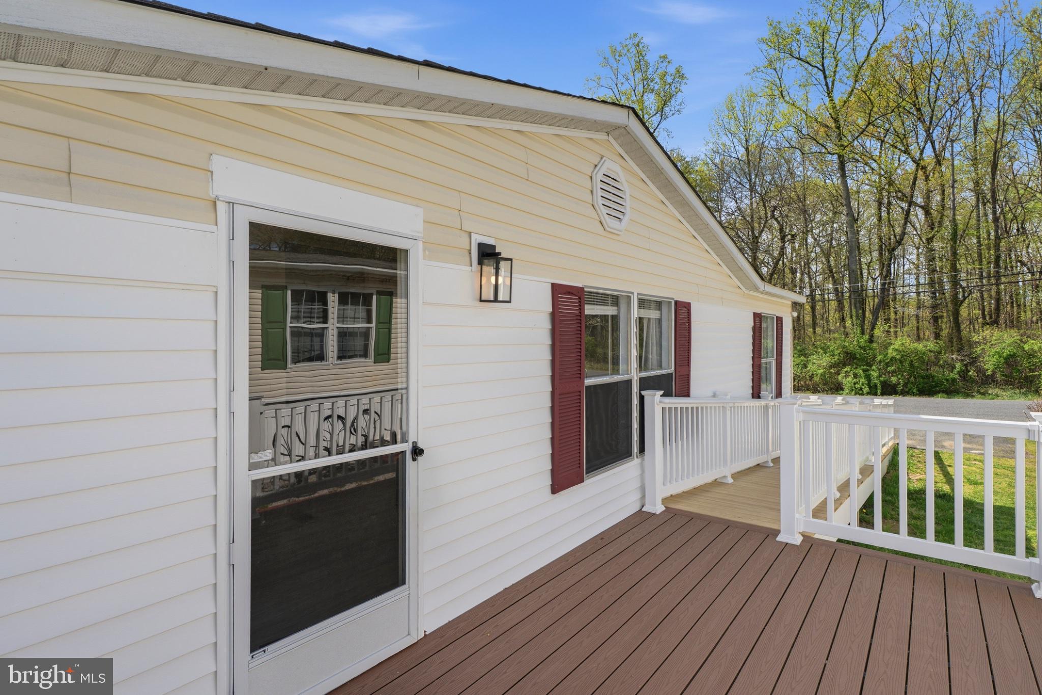 BUSH RIVER MANOR - Residential