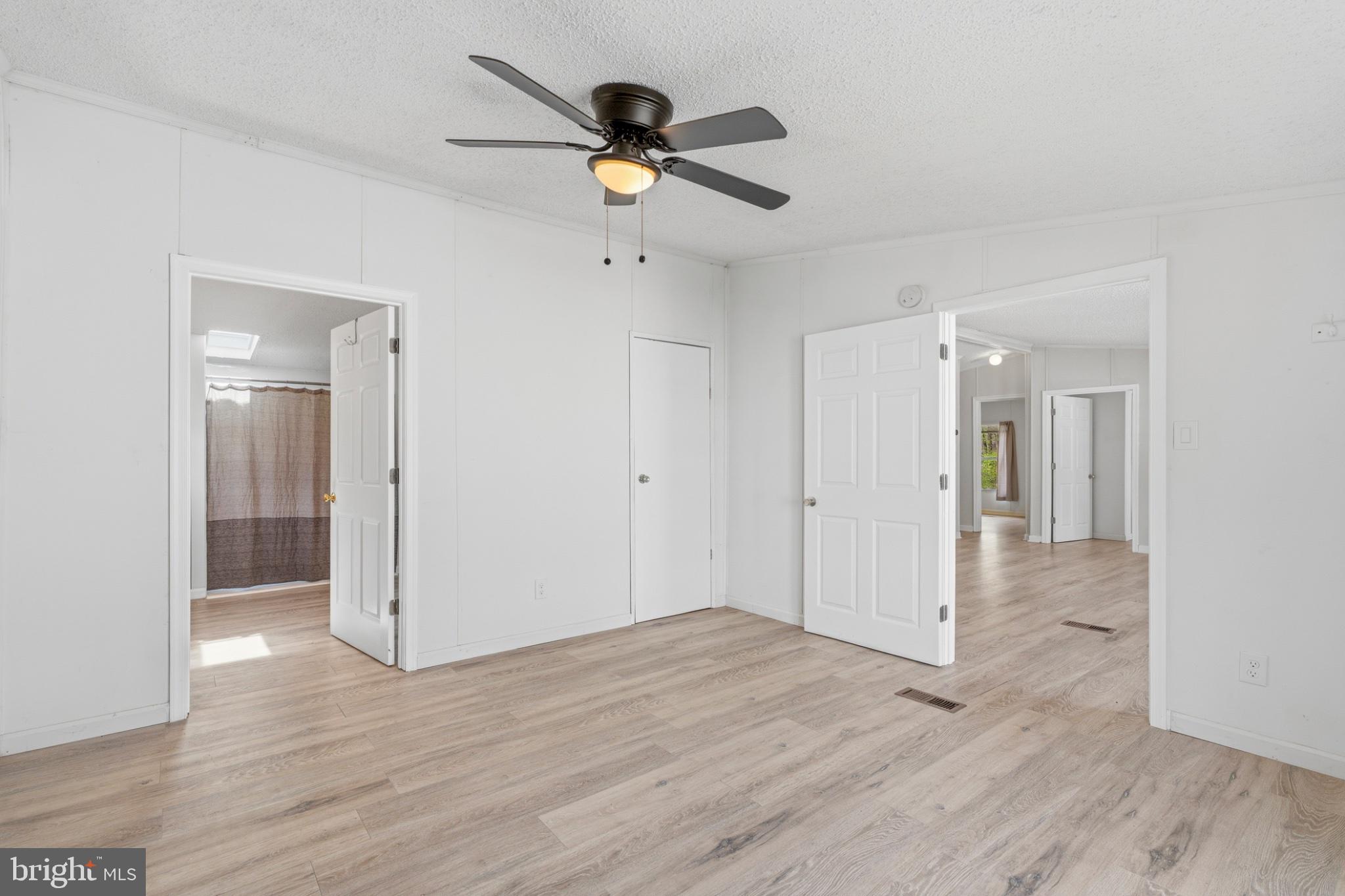 BUSH RIVER MANOR - Residential