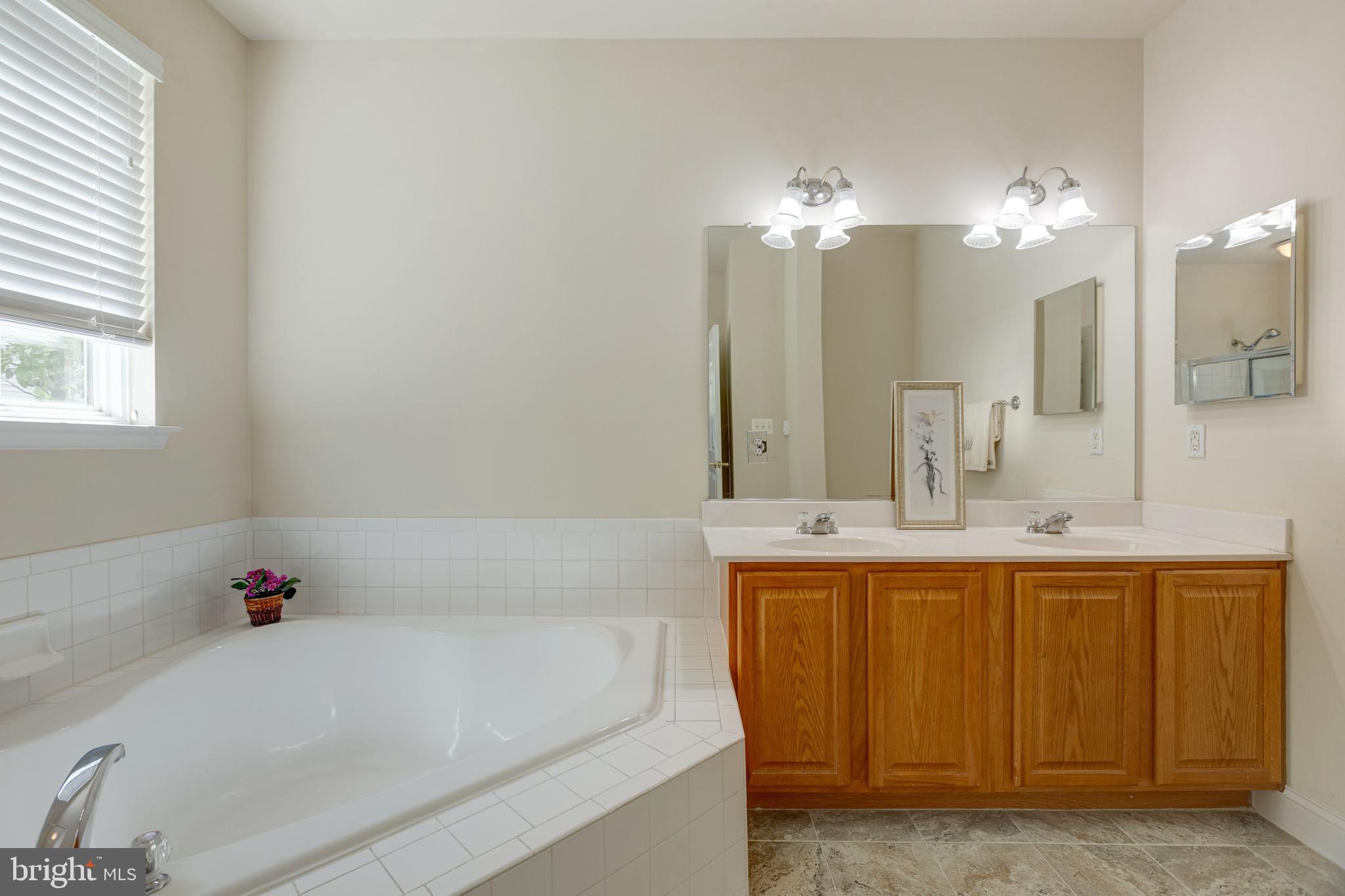 LORTON STATION NORTH CND - Residential