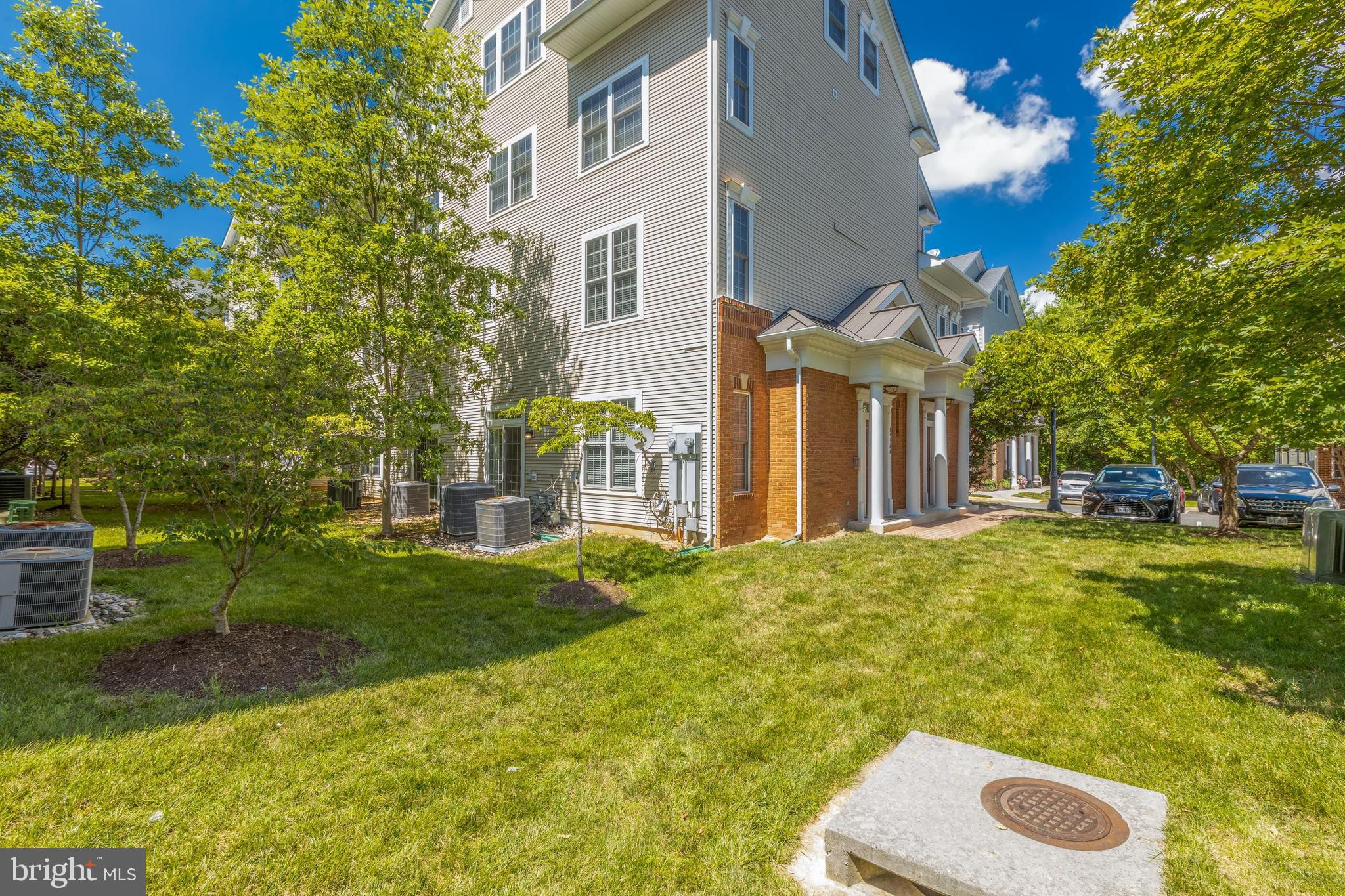 LORTON STATION NORTH CND - Residential