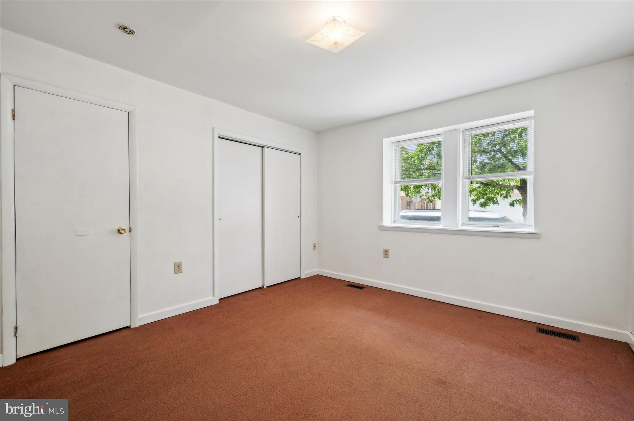 PORT RICHMOND - Residential Income