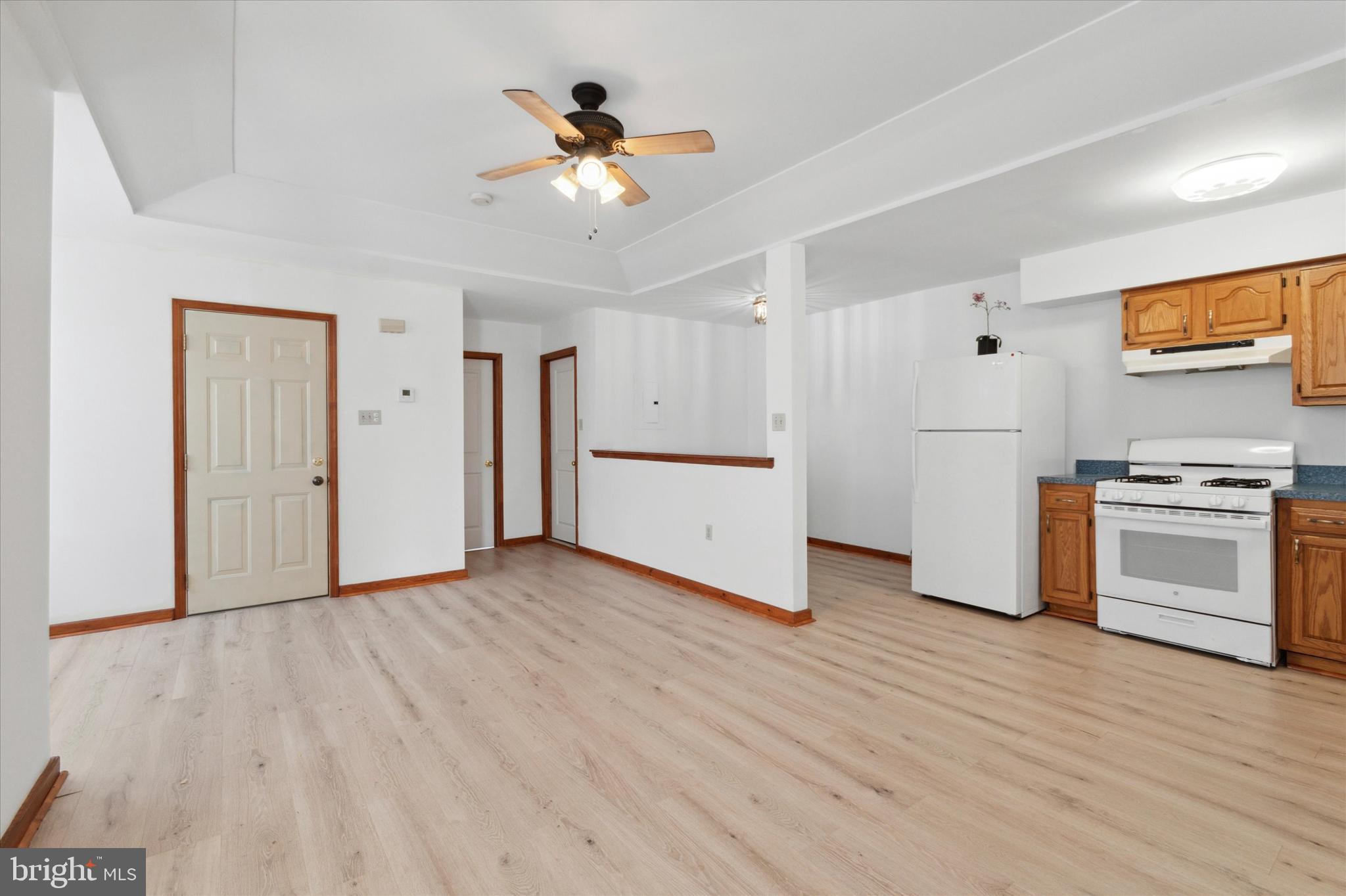 PORT RICHMOND - Residential Income