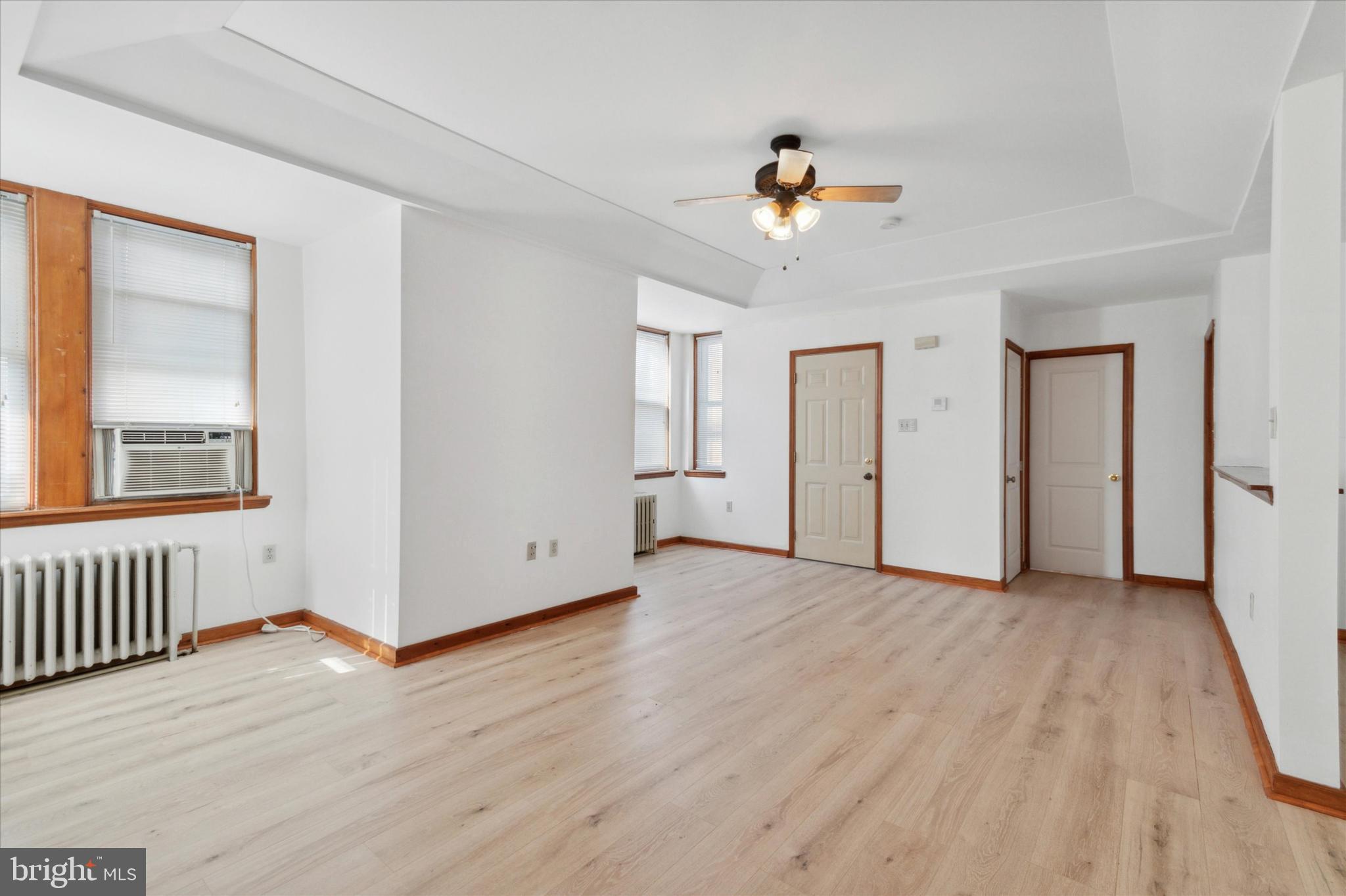 PORT RICHMOND - Residential Income