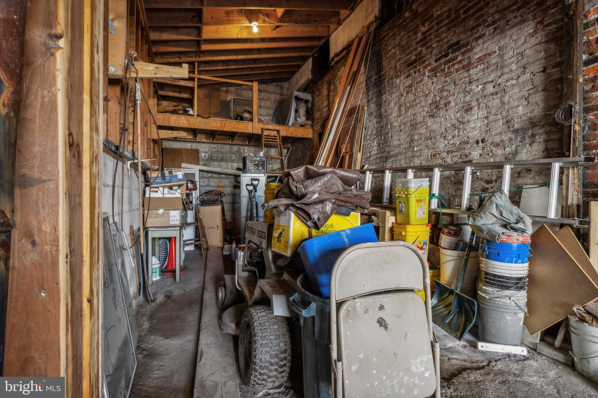 PORT RICHMOND - Residential Income