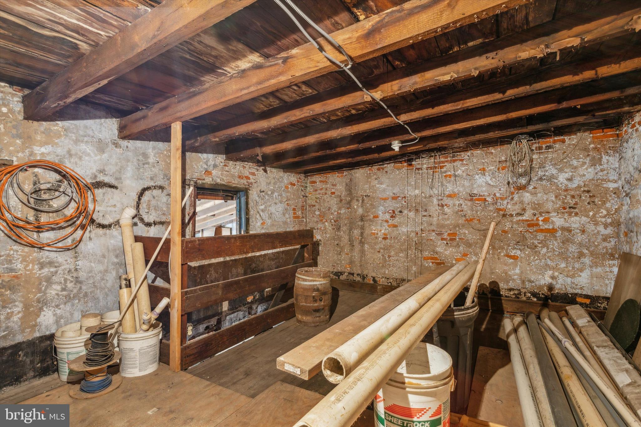 PORT RICHMOND - Residential Income