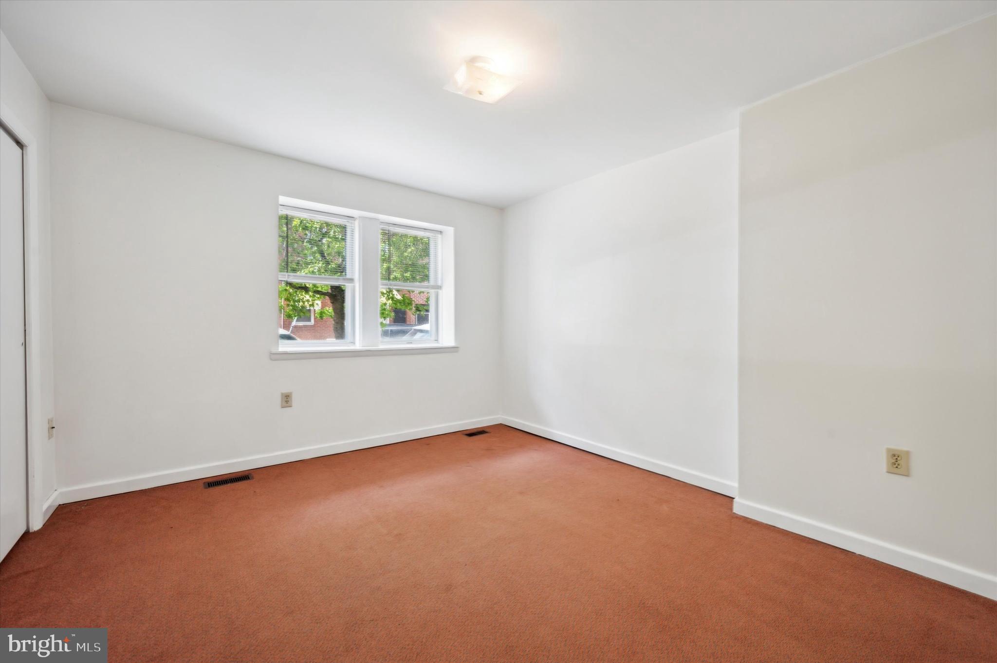 PORT RICHMOND - Residential Income