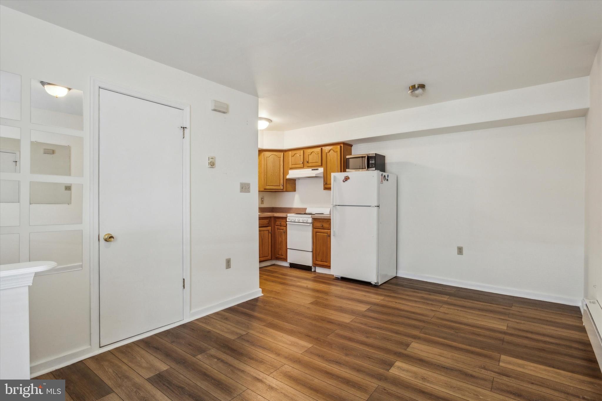 PORT RICHMOND - Residential Income
