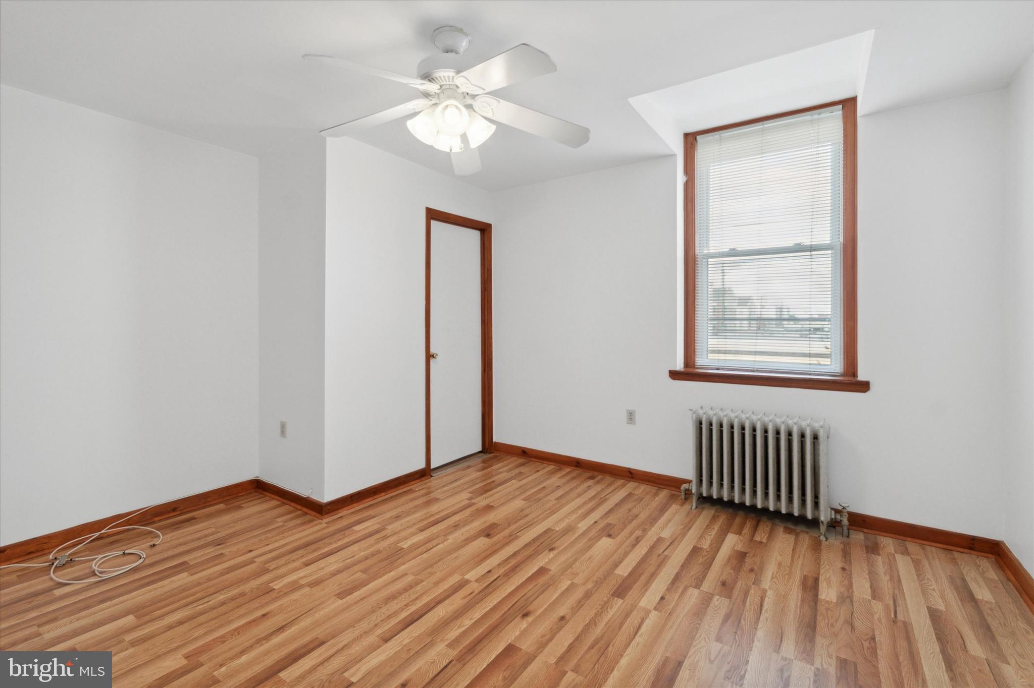 PORT RICHMOND - Residential Income