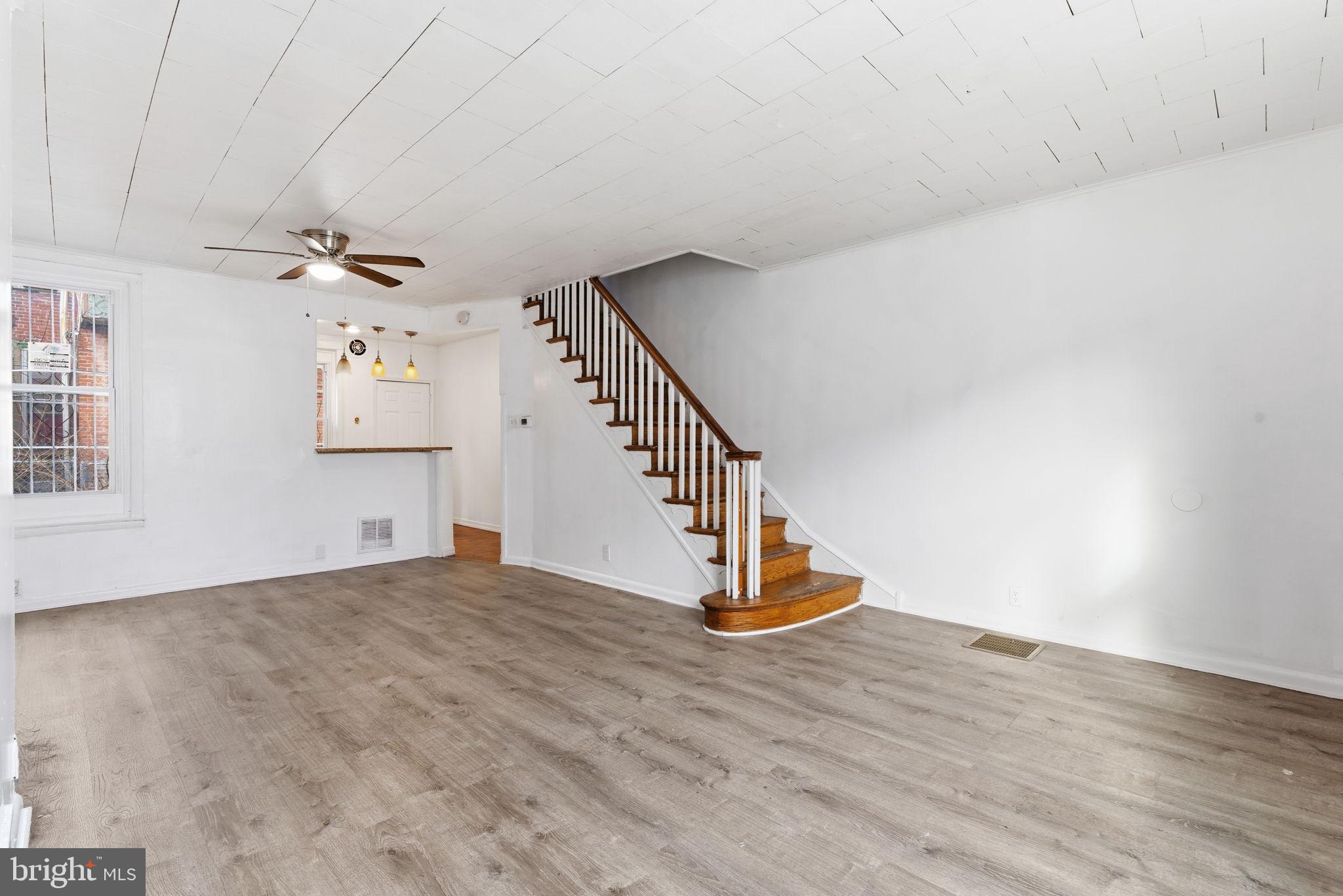 4120 N DARIEN STREET