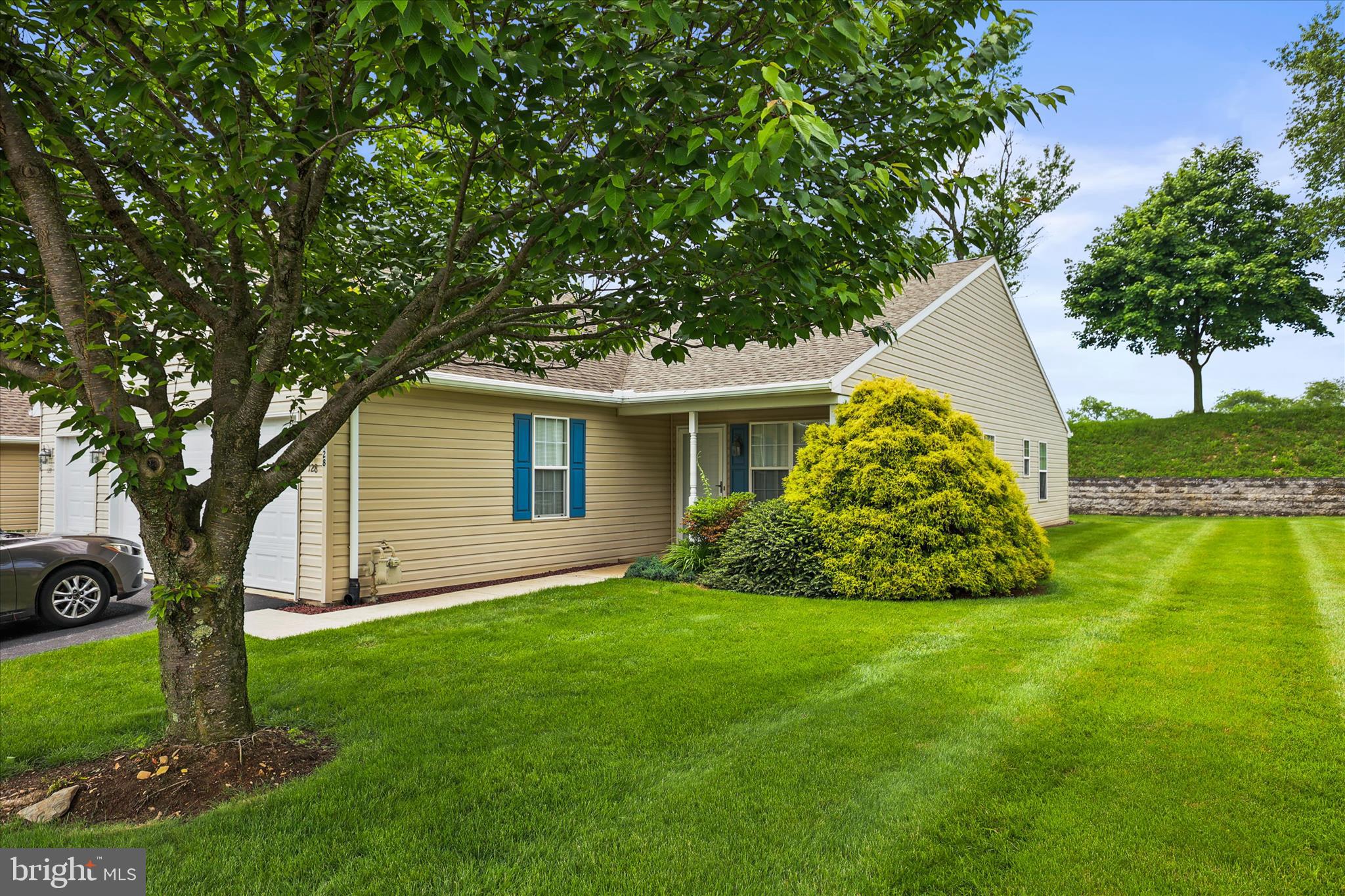 EQUINE MEADOWS - Residential