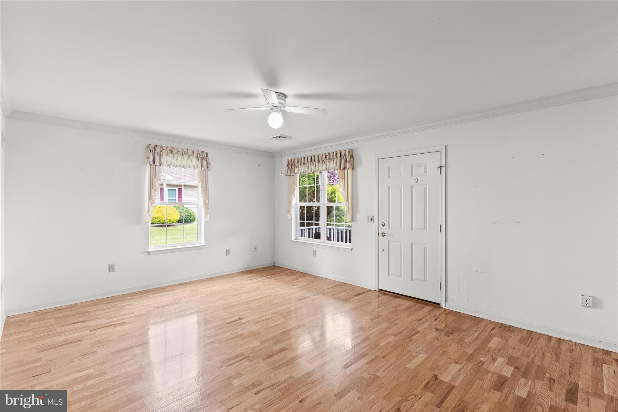 EQUINE MEADOWS - Residential