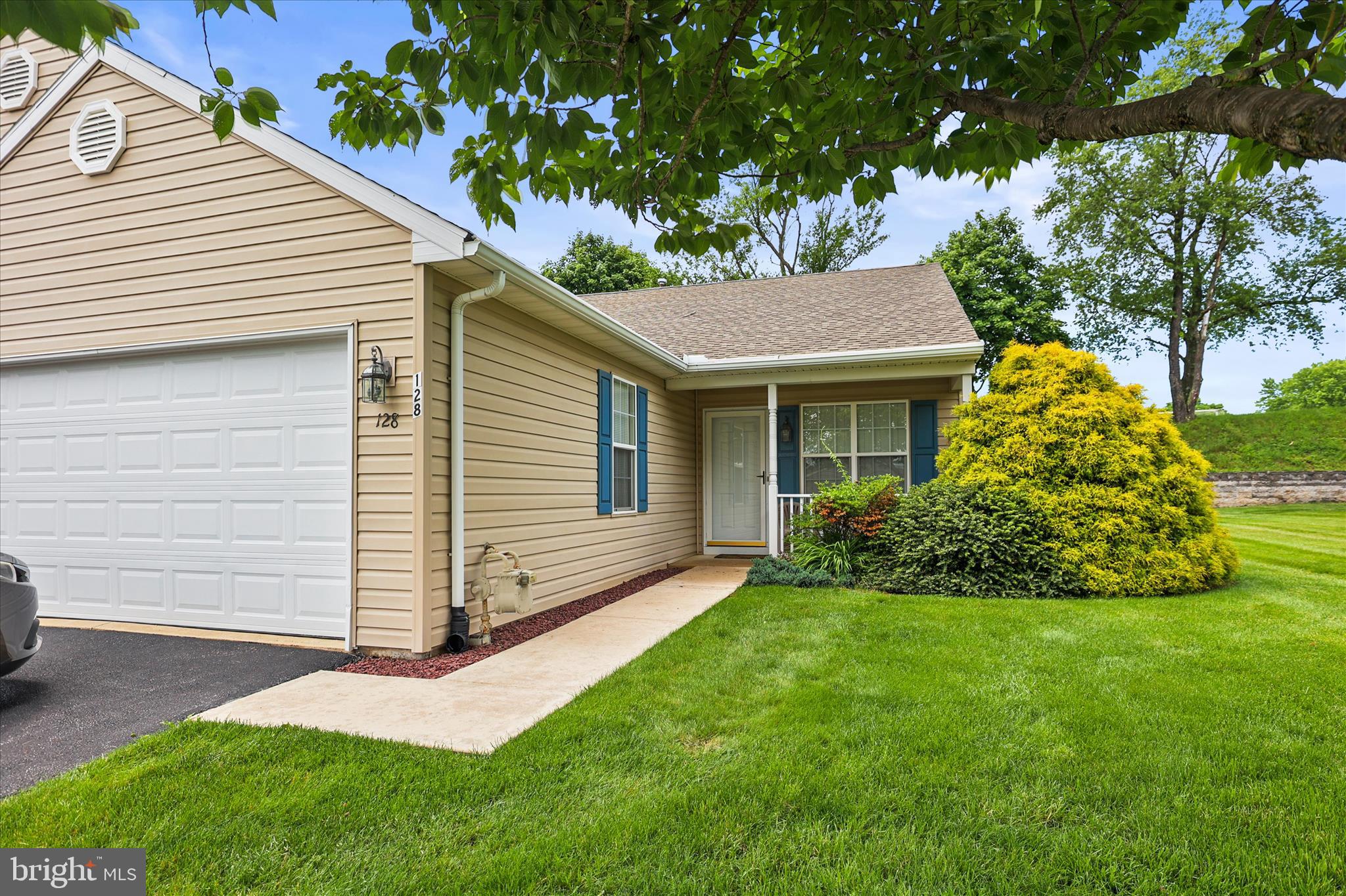 EQUINE MEADOWS - Residential