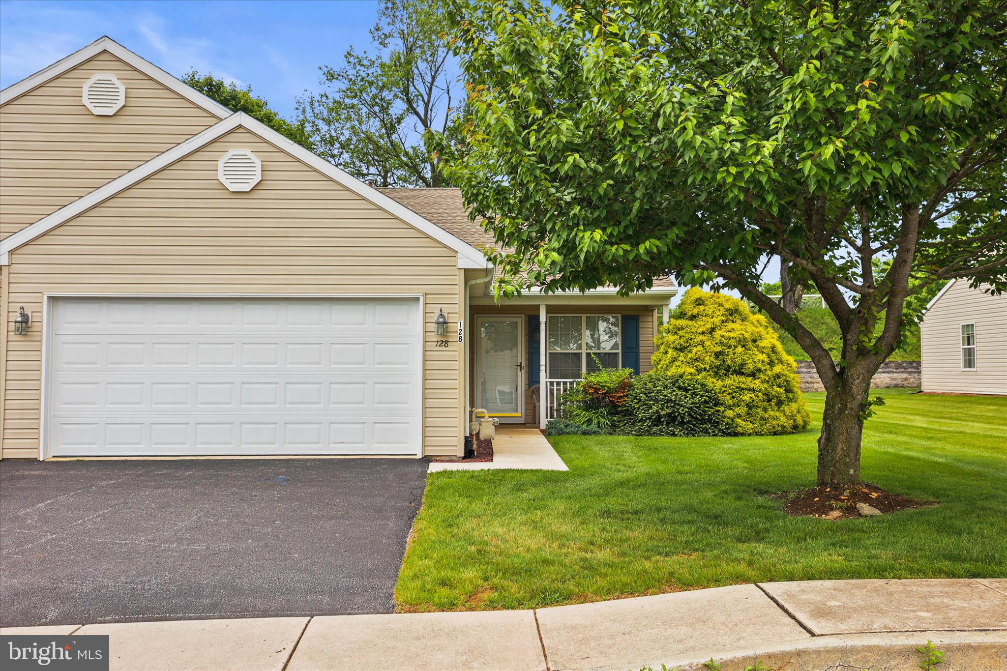 EQUINE MEADOWS - Residential