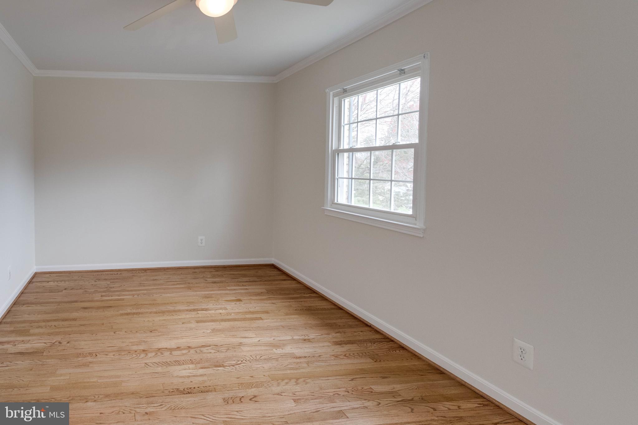 LONDON TOWNE - Residential