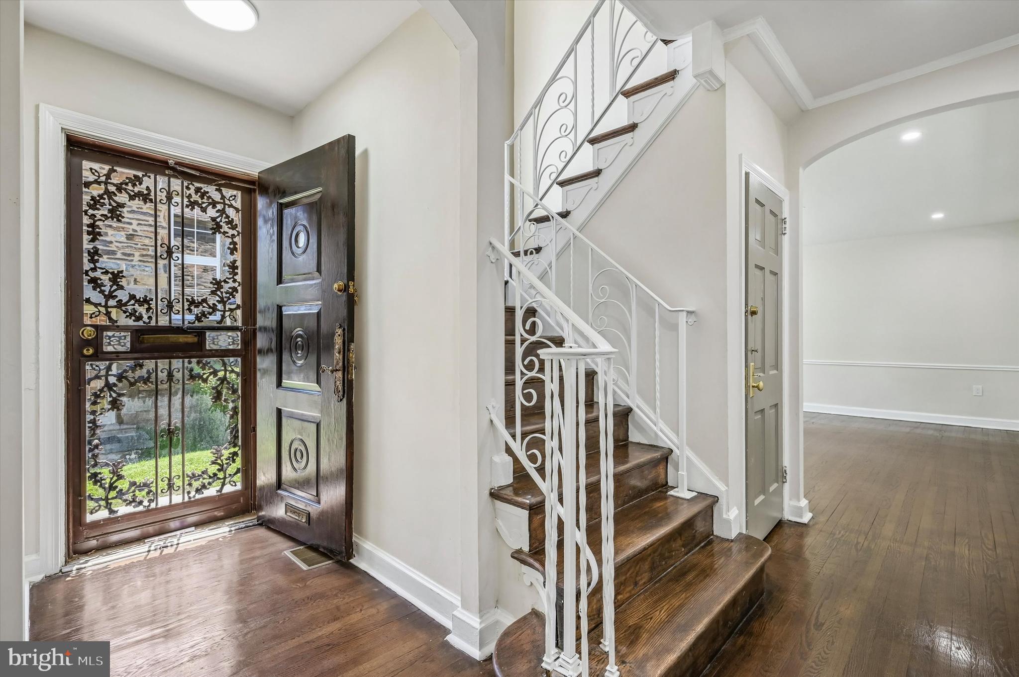 2404 GOLF ROAD