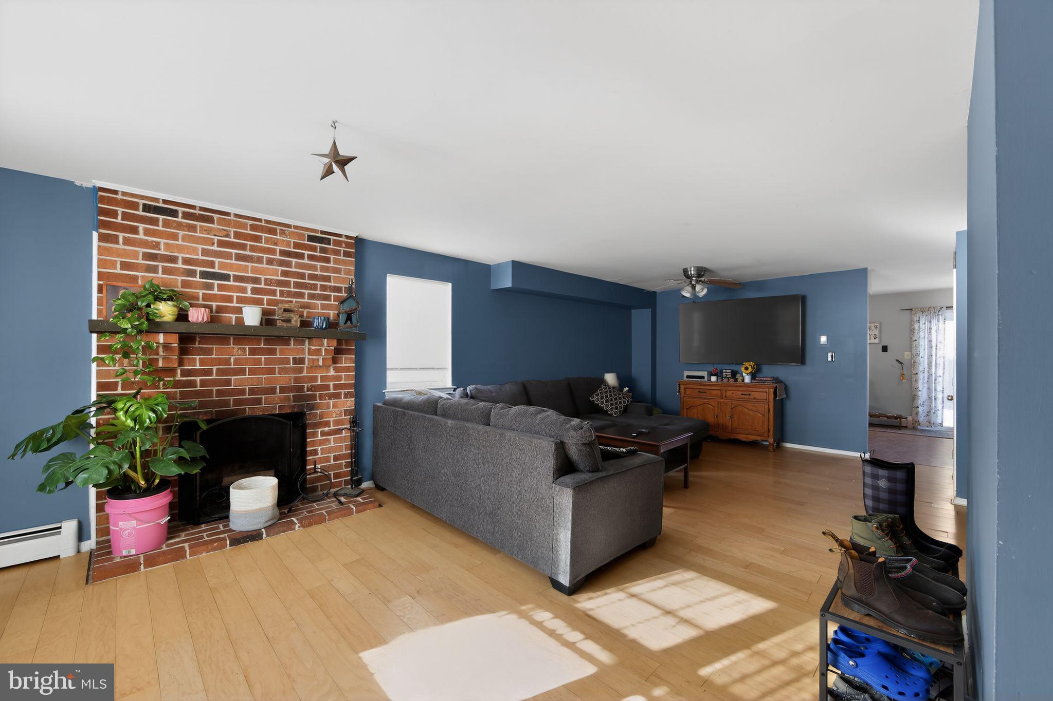 WALNUT RIDGE ESTS - Residential