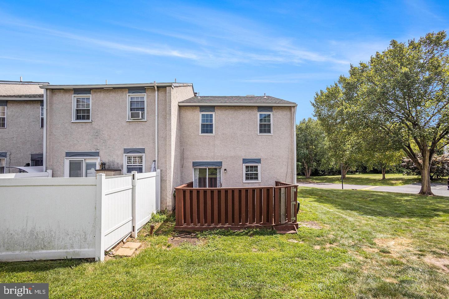 WALNUT RIDGE ESTS - Residential