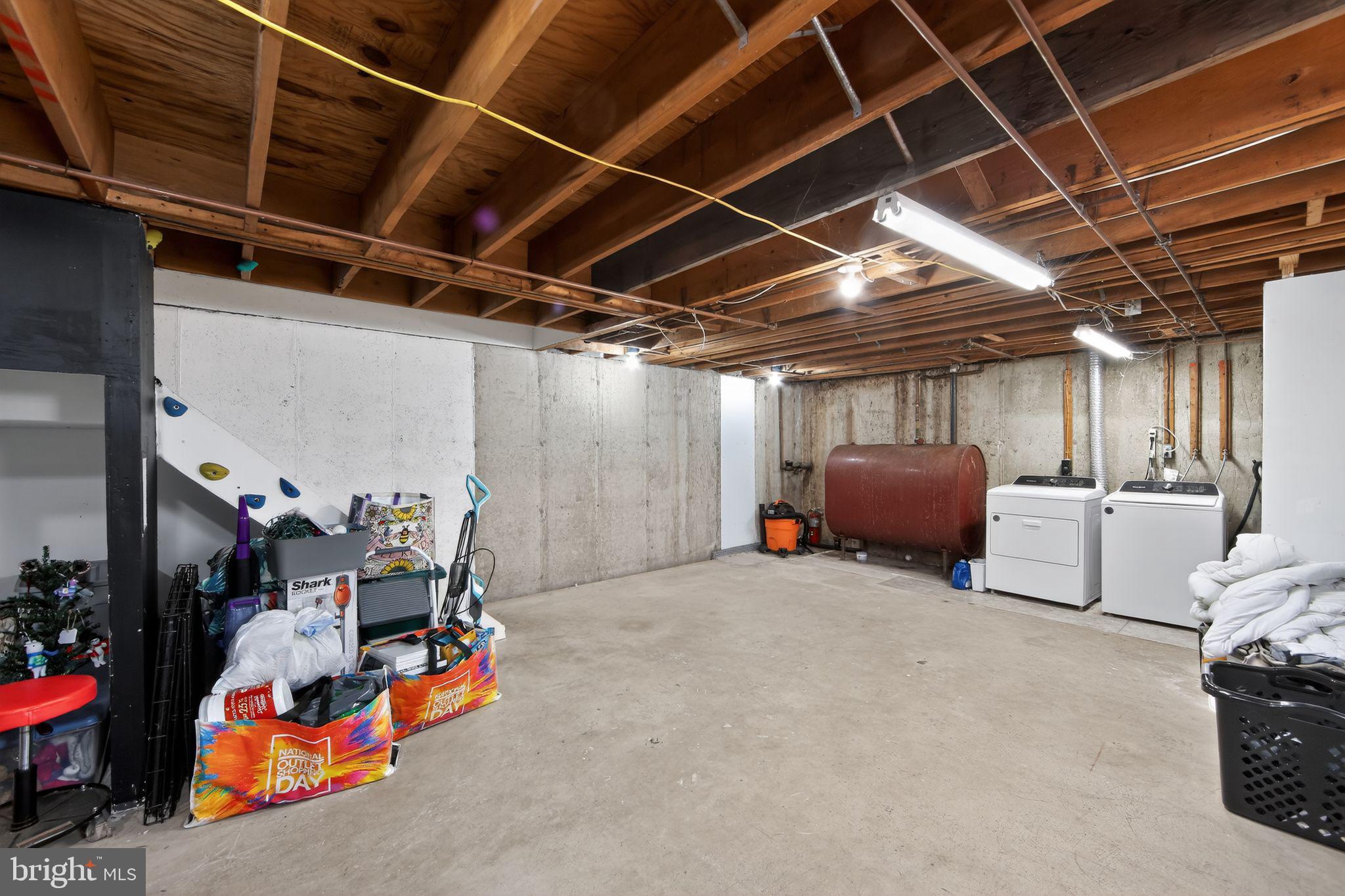 WALNUT RIDGE ESTS - Residential